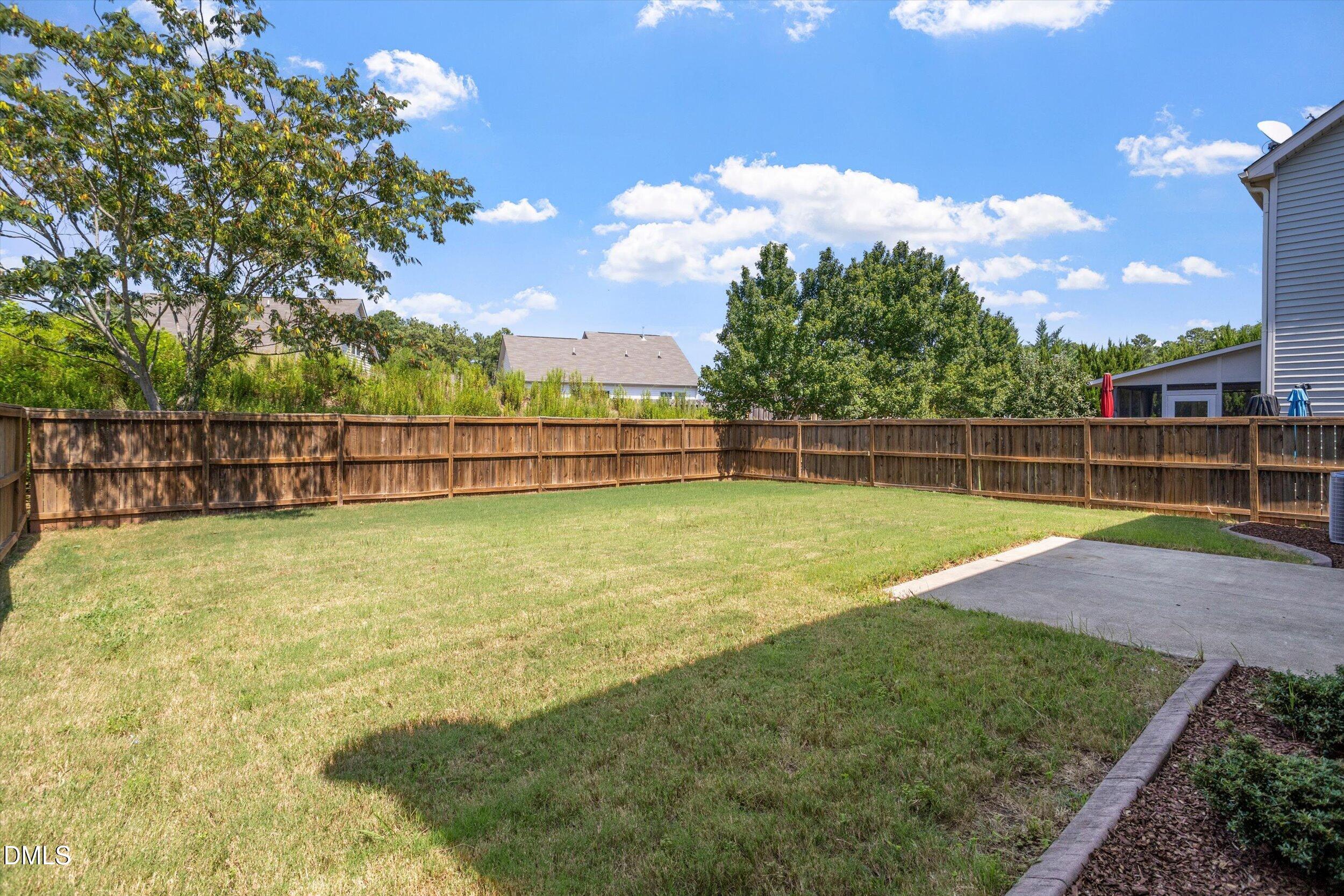1033 Laredo Lane Property Photo 34