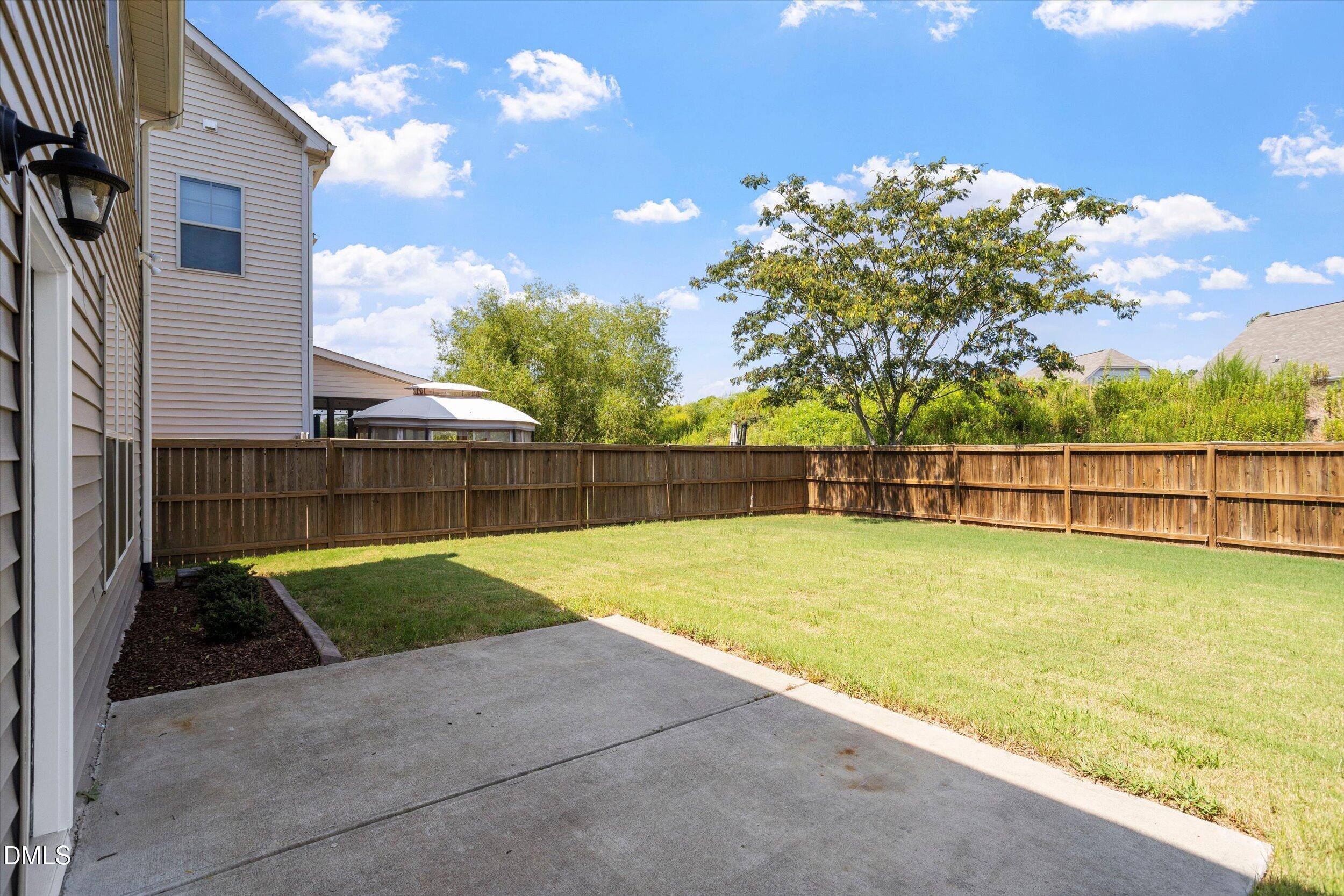 1033 Laredo Lane Property Photo 35
