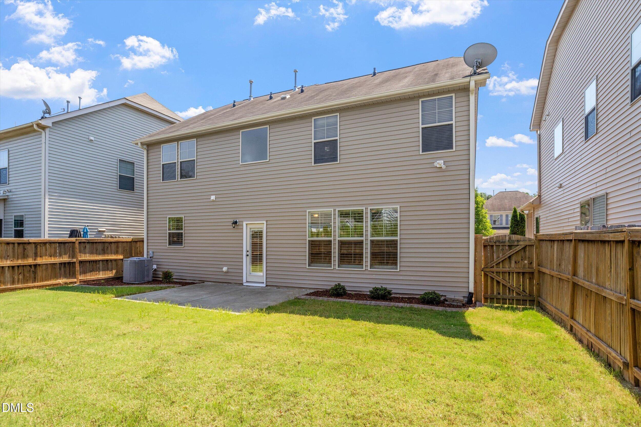 1033 Laredo Lane Property Photo 36