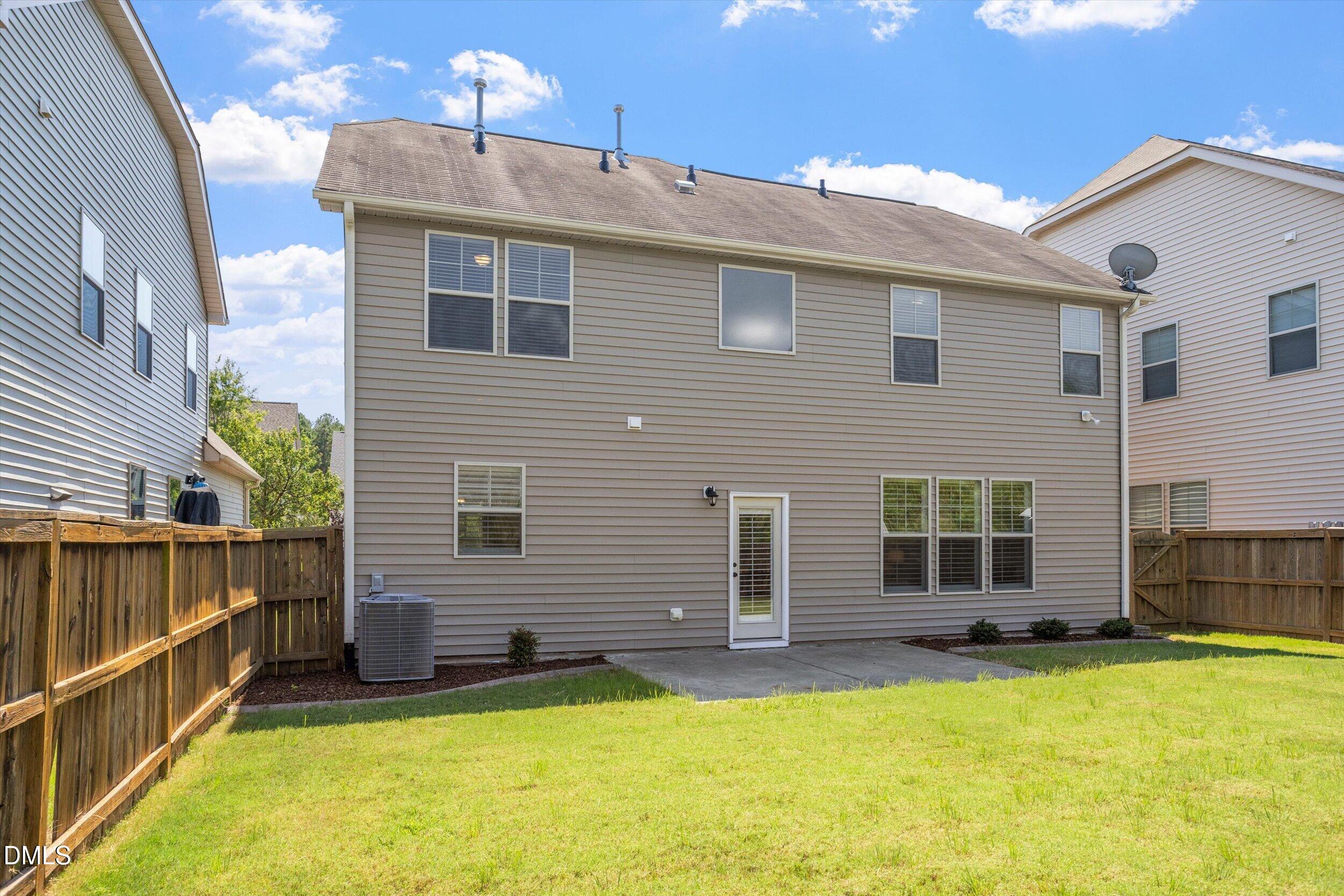1033 Laredo Lane Property Photo 38