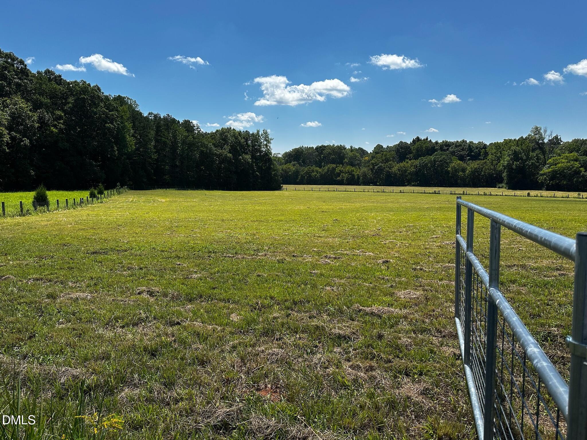6061 River Run Trail Property Photo 9