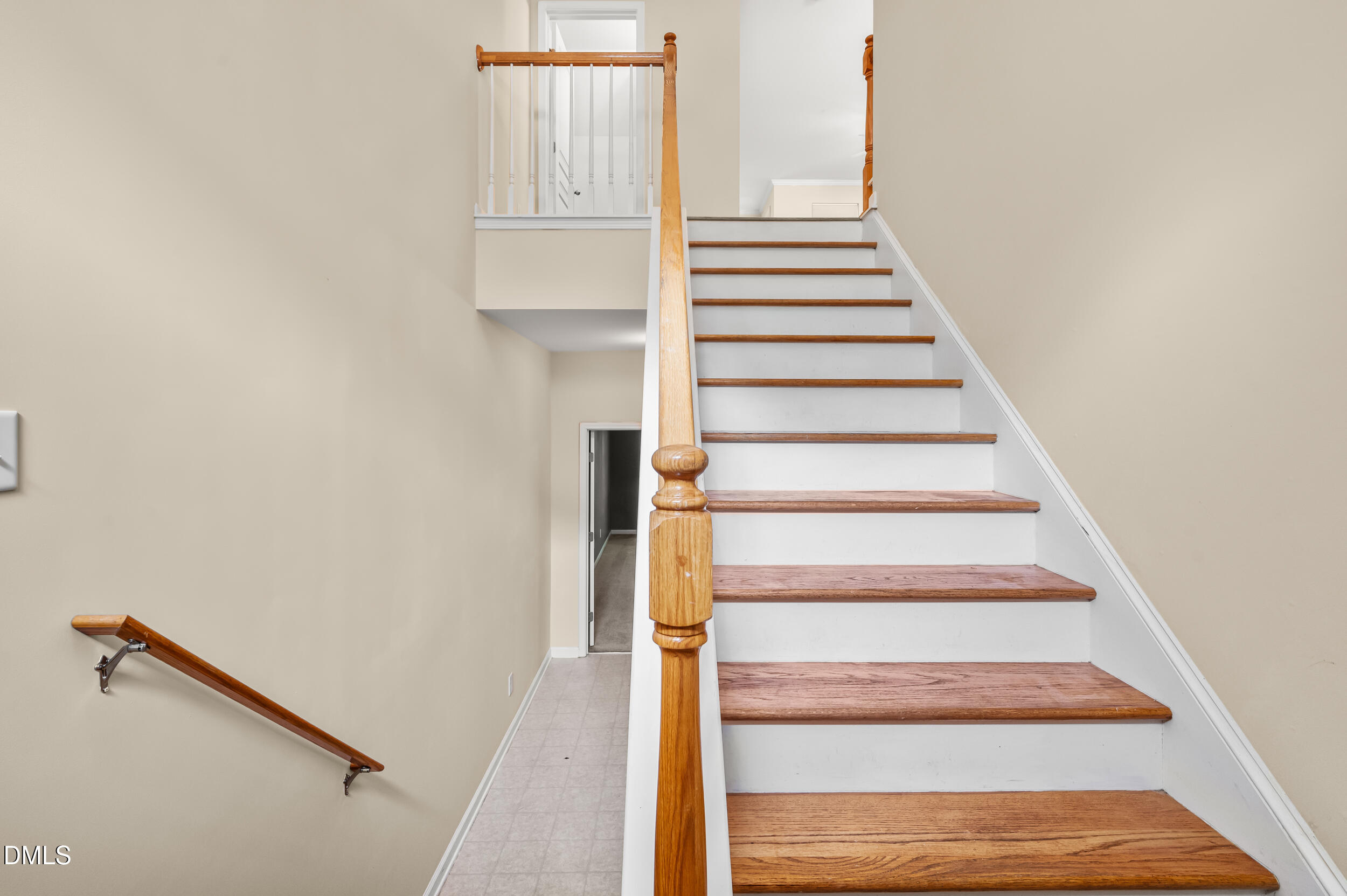 5831 Cameo Glass Way Property Photo 4