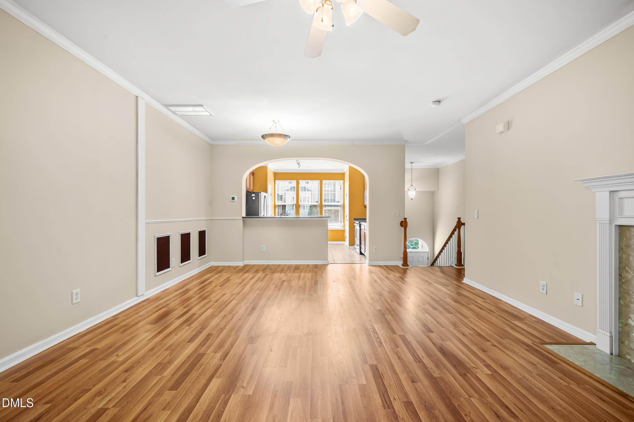 5831 Cameo Glass Way Property Photo 9