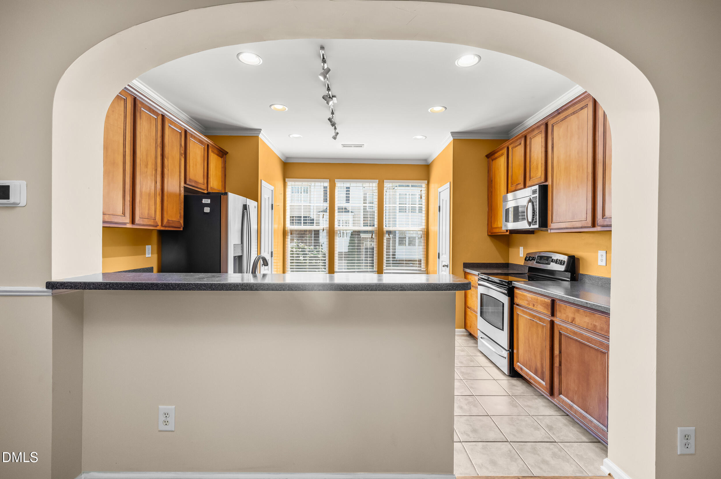 5831 Cameo Glass Way Property Photo 11