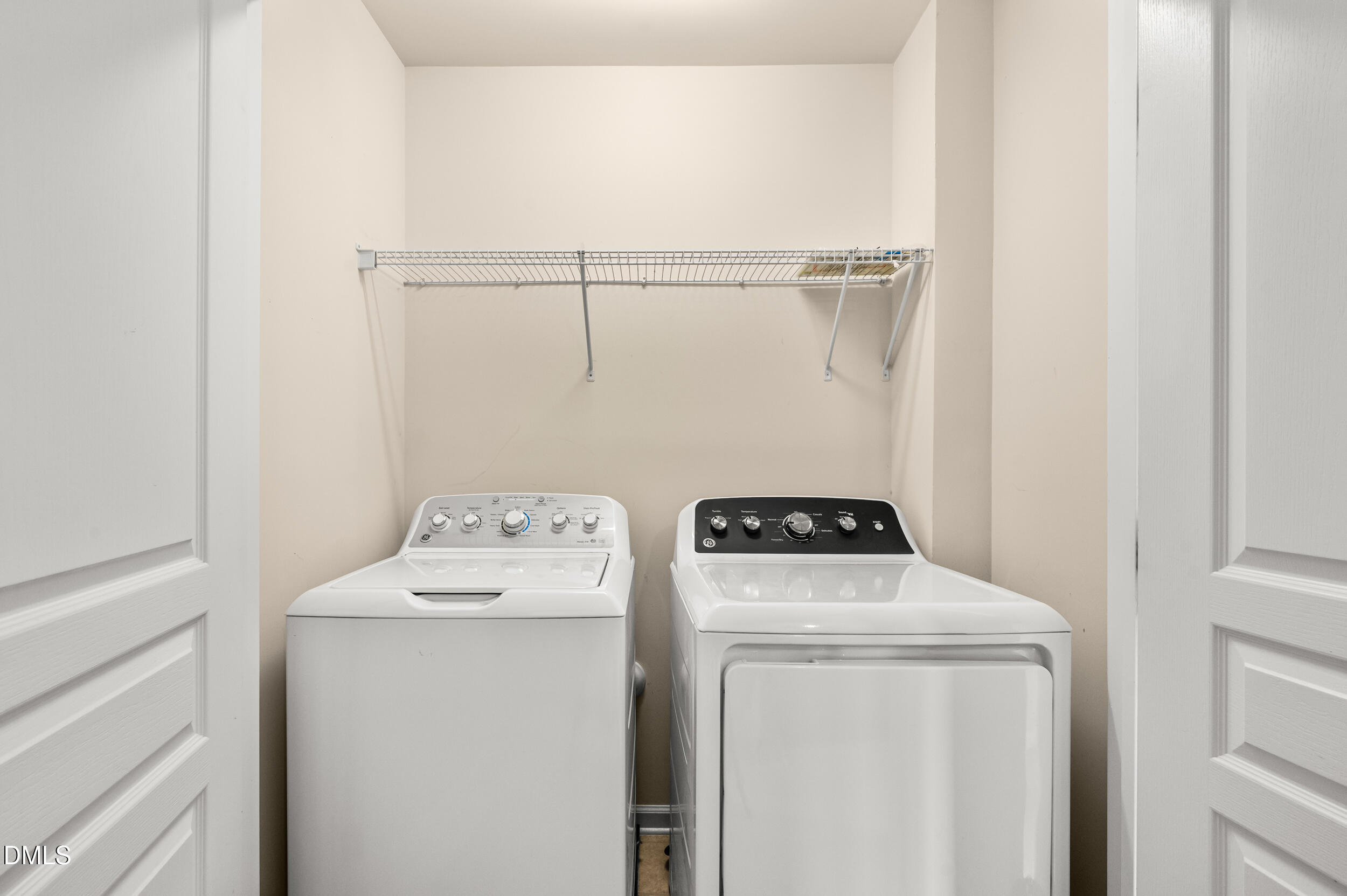 5831 Cameo Glass Way Property Photo 30