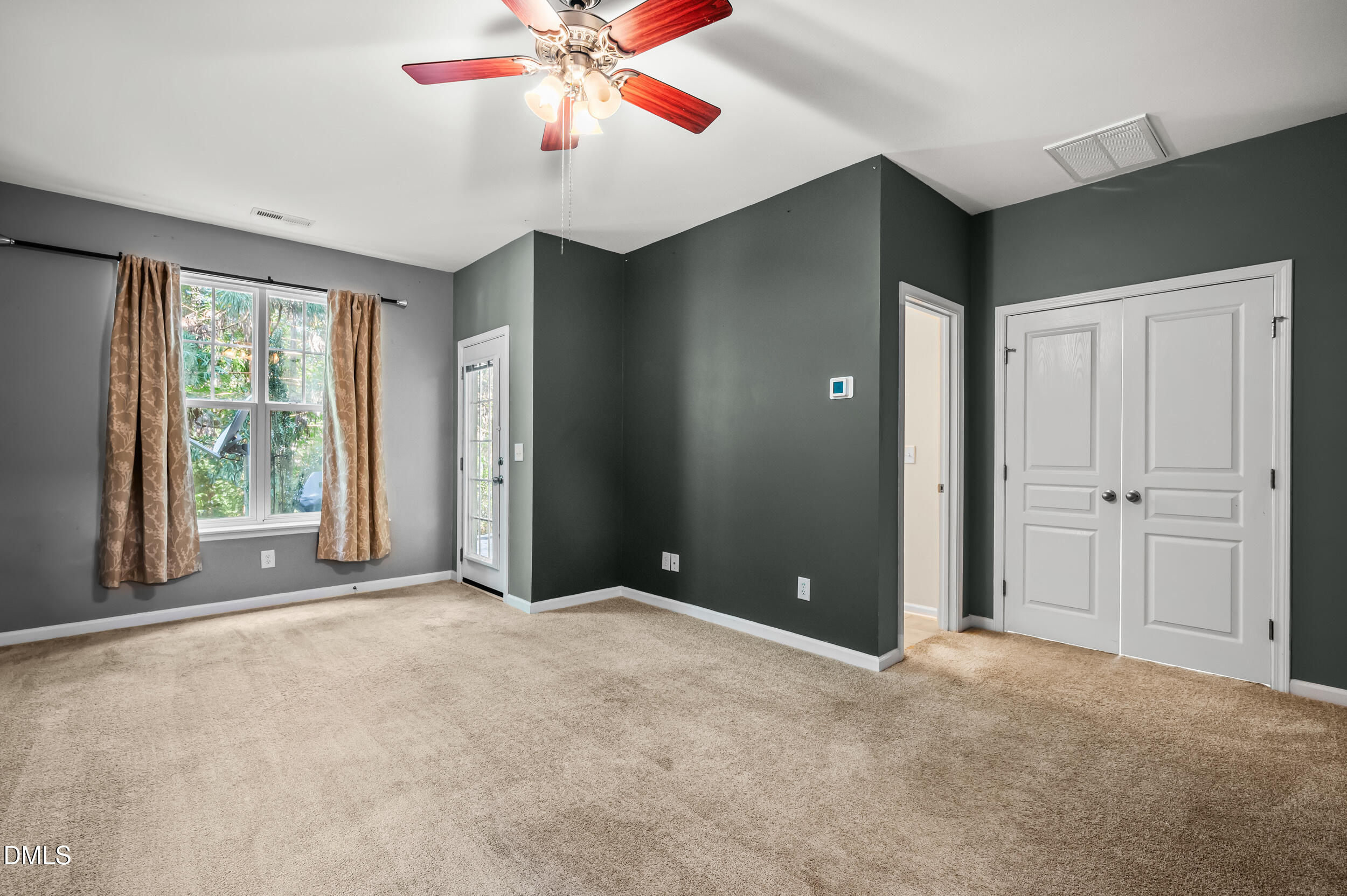 5831 Cameo Glass Way Property Photo 32