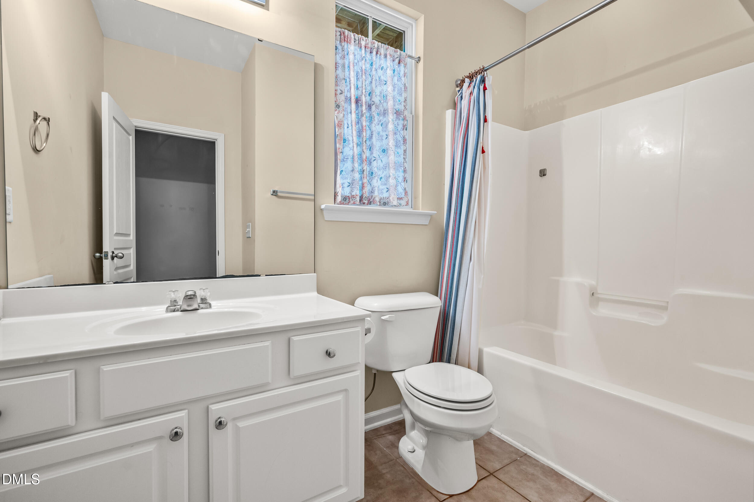 5831 Cameo Glass Way Property Photo 34