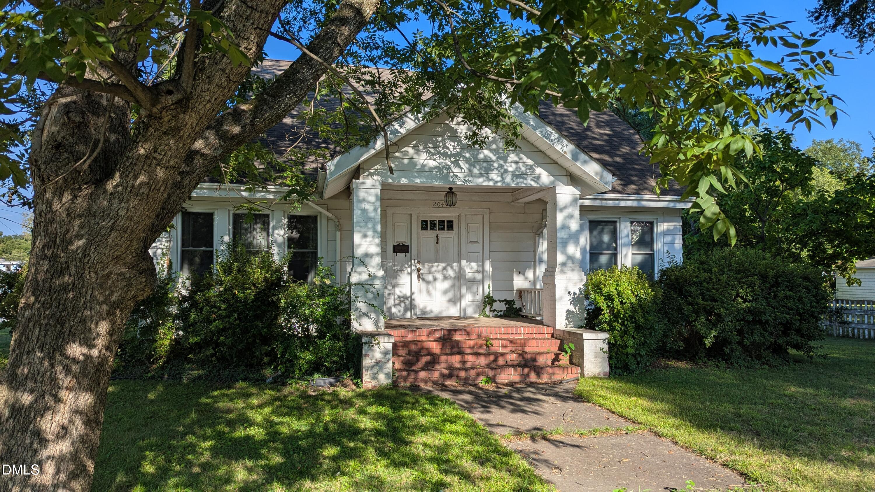 204 Gilmer Street Property Photo 1
