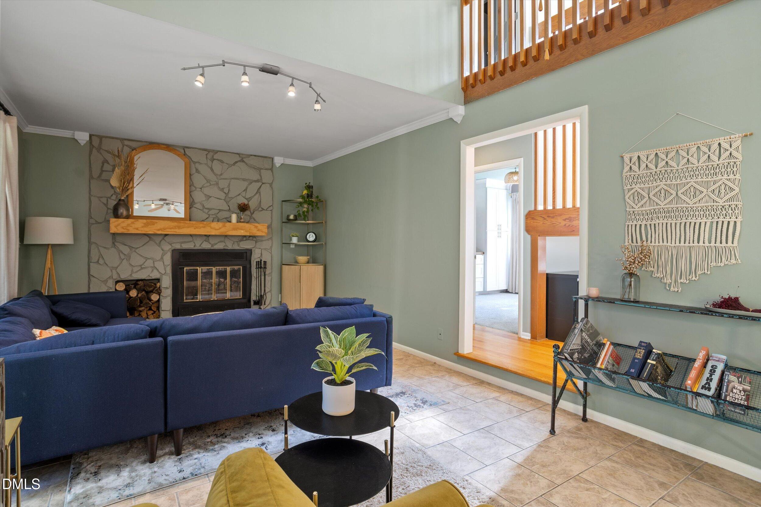 5 Sandstone Ridge Drive Property Photo 6