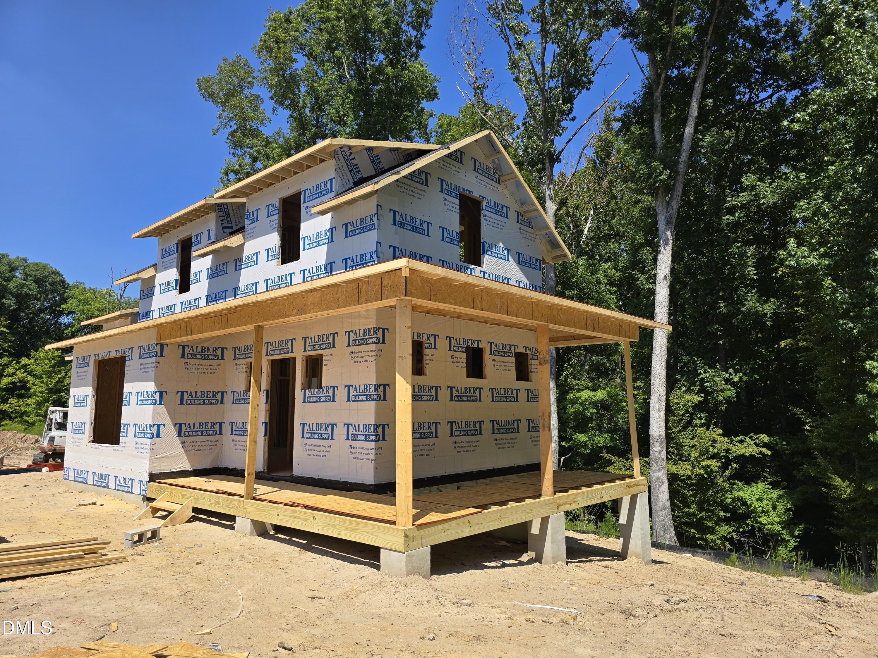 701 Hemlock Avenue Property Photo 2