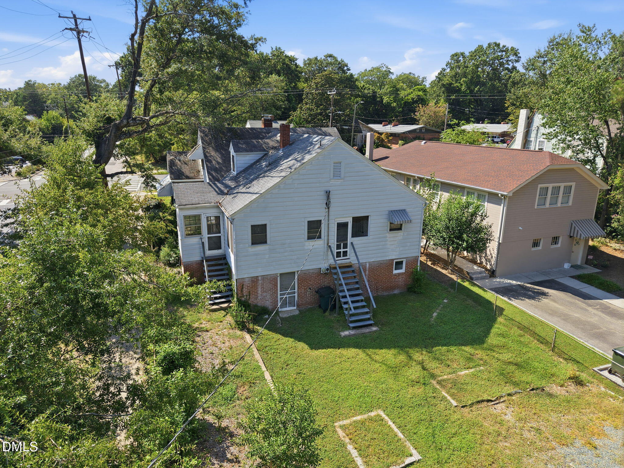 1000 Broad Street Property Photo 6