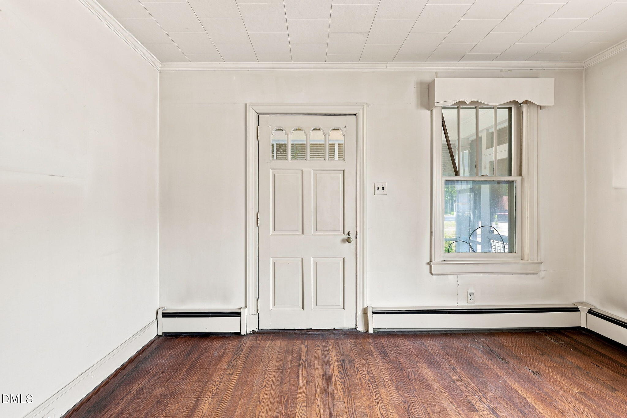 1000 Broad Street Property Photo 17
