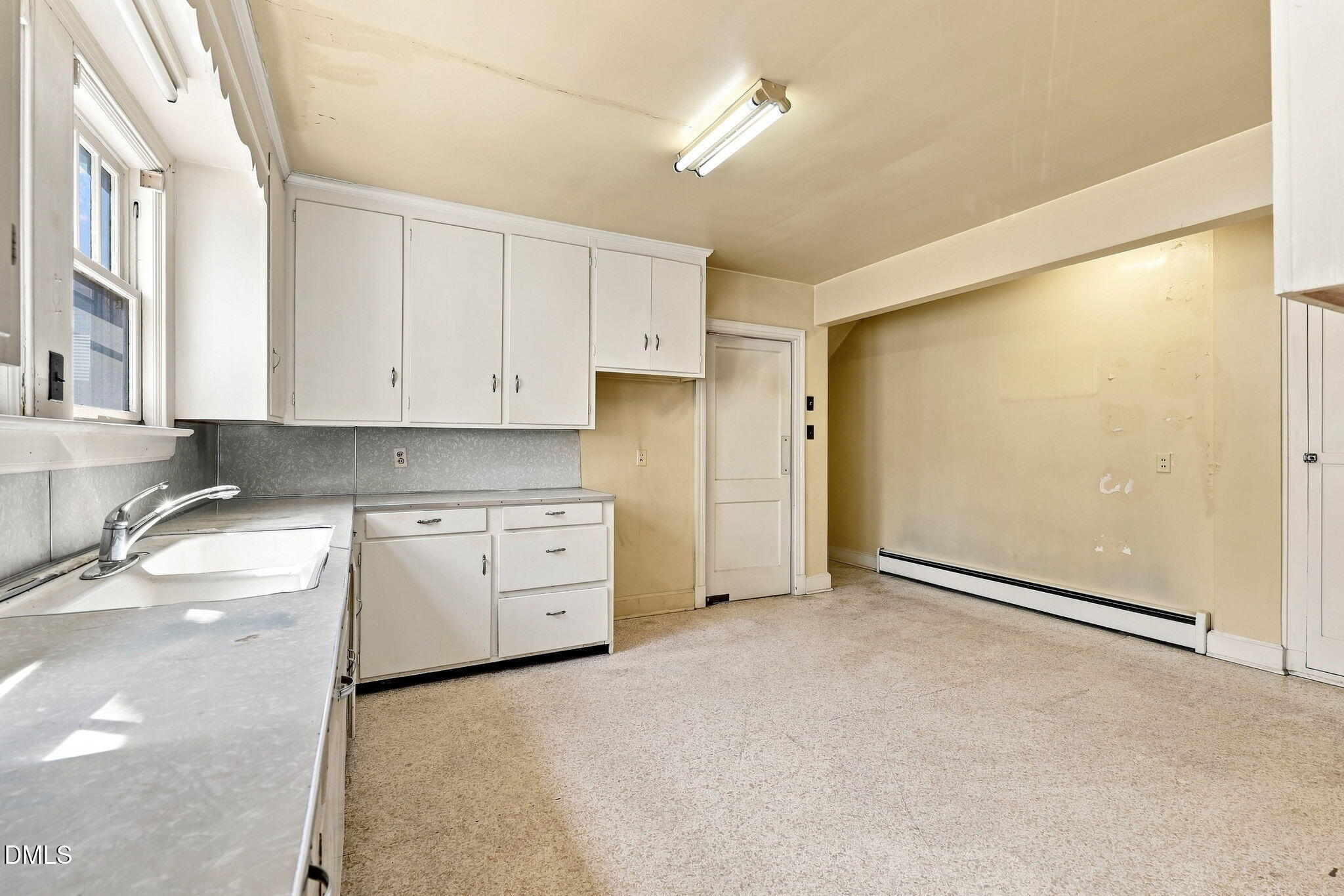 1000 Broad Street Property Photo 24
