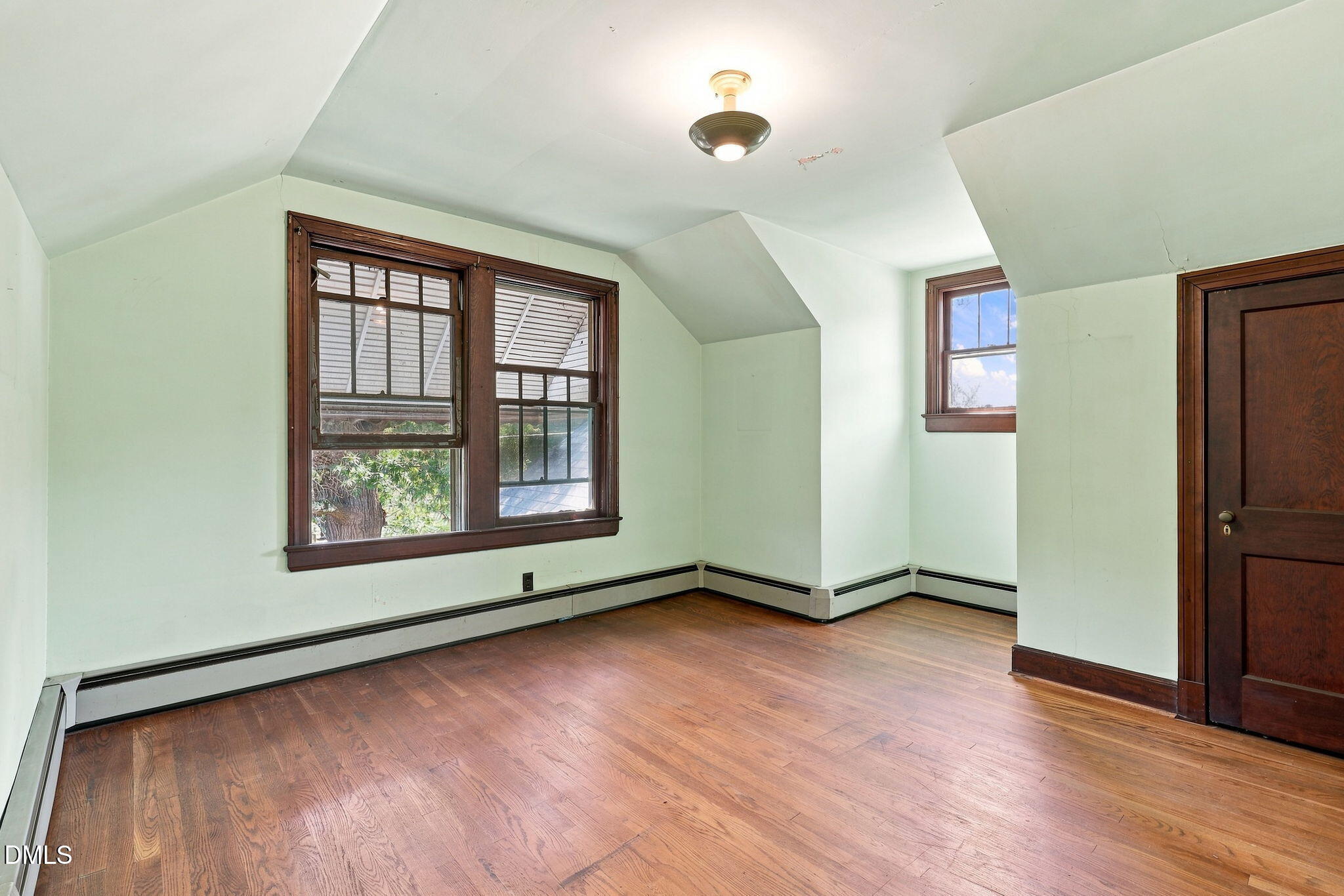1000 Broad Street Property Photo 34