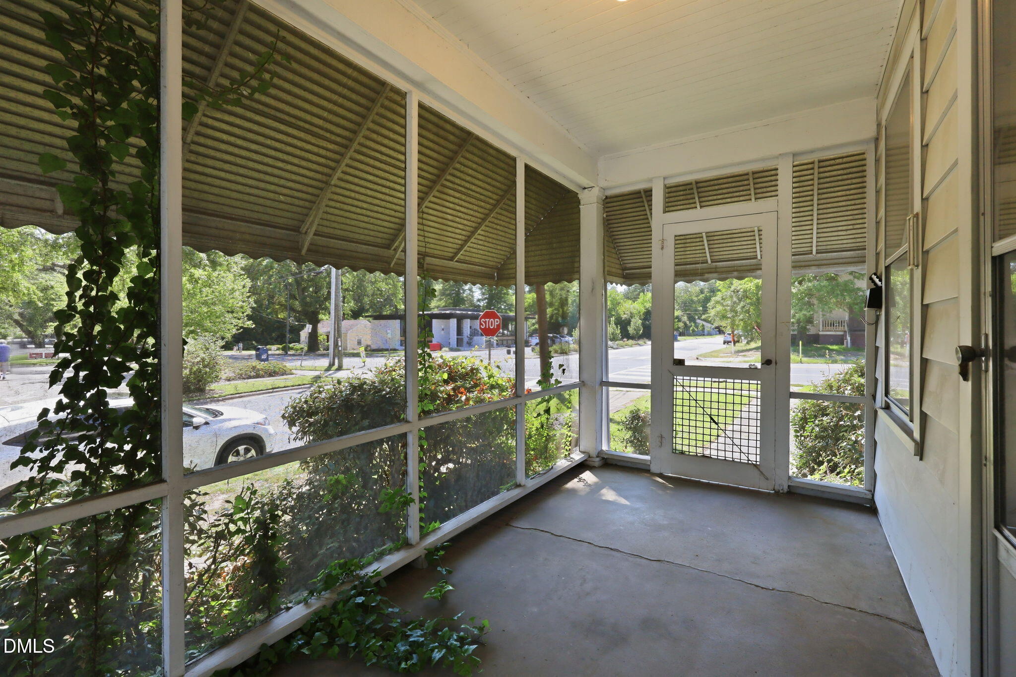1000 Broad Street Property Photo 37