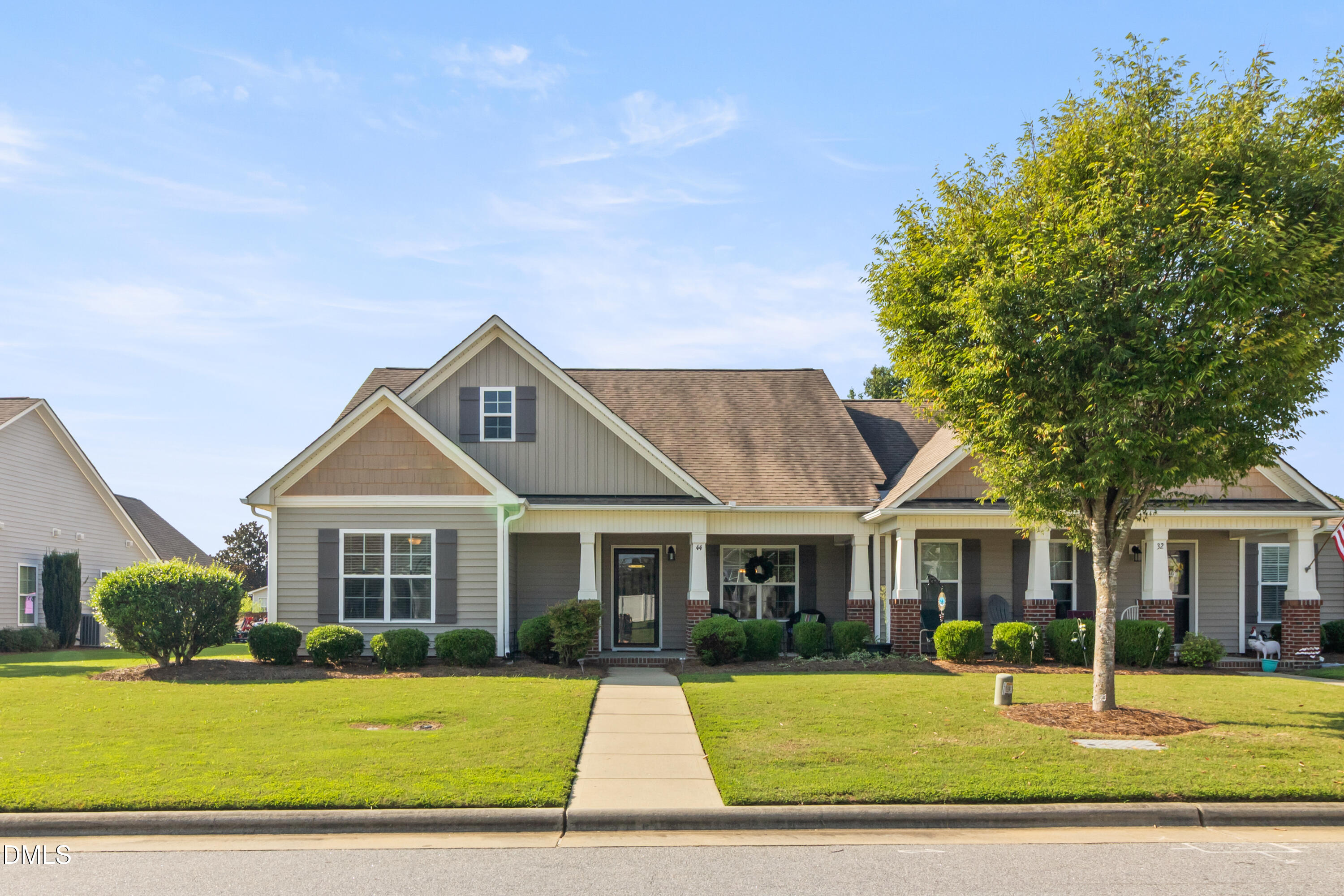 44 E Moss Creek Drive Property Photo 3