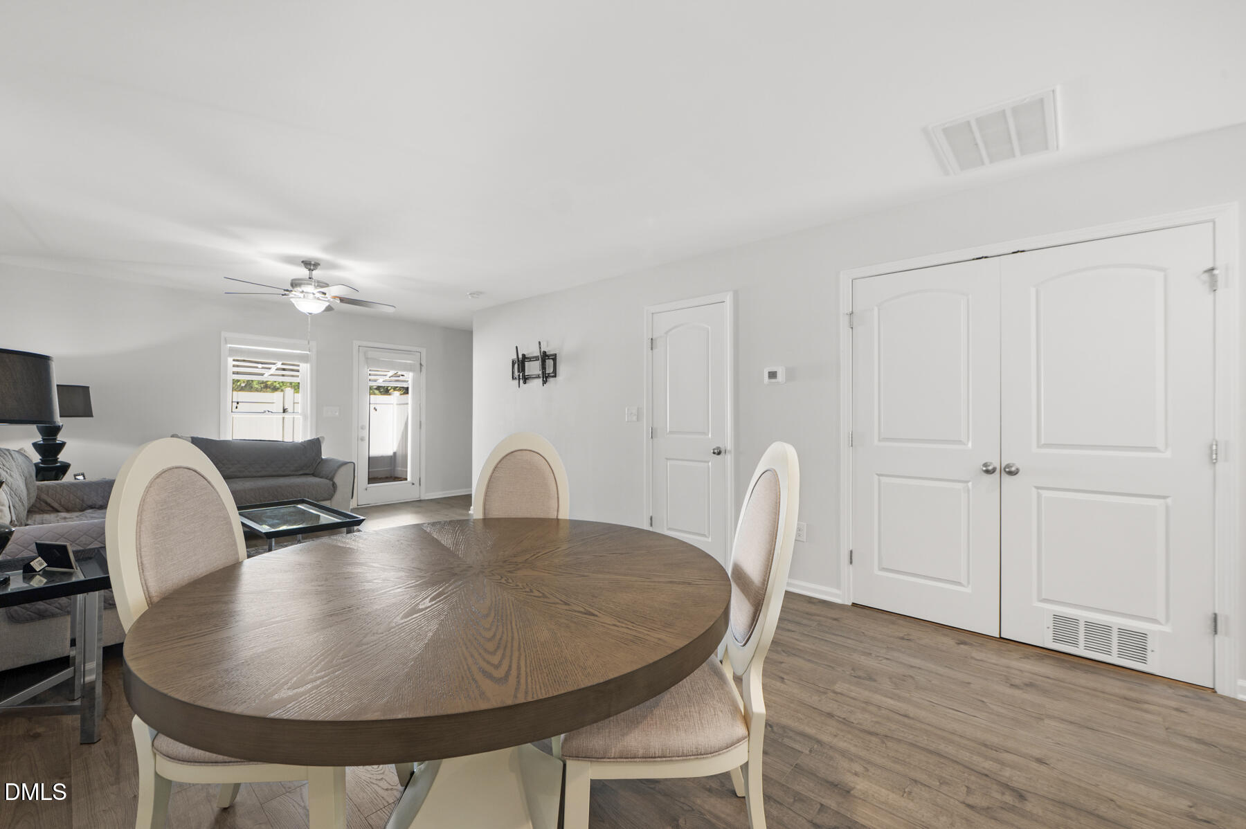 242 S Raleigh Street Property Photo 11