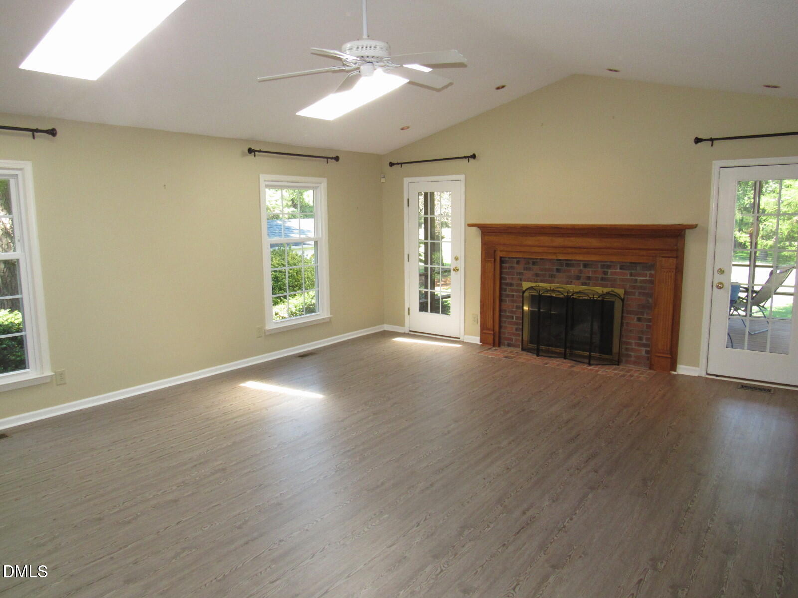 1290 Spring Valley Road Property Photo 6