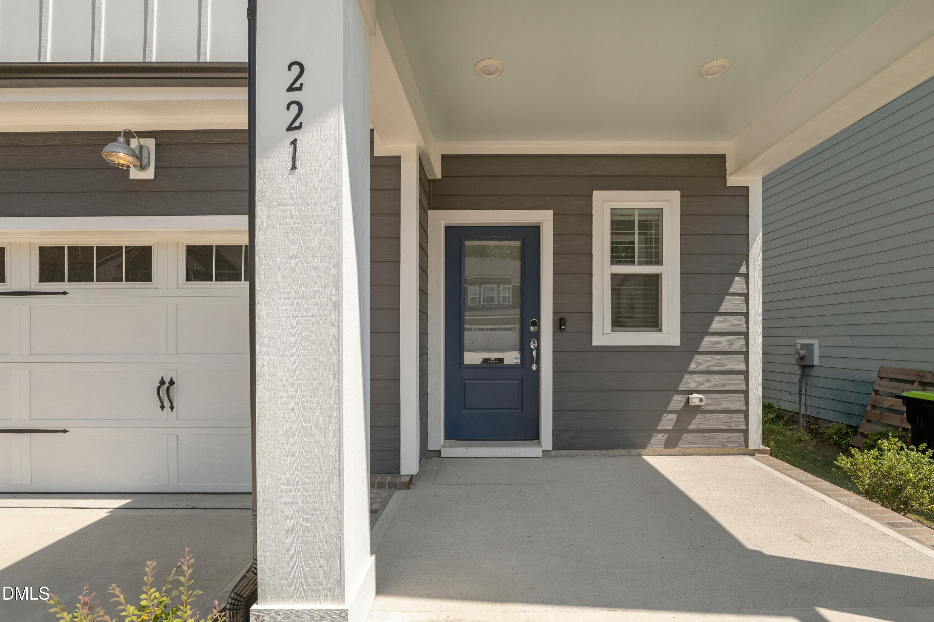 221 Beacon Drive Property Photo 2
