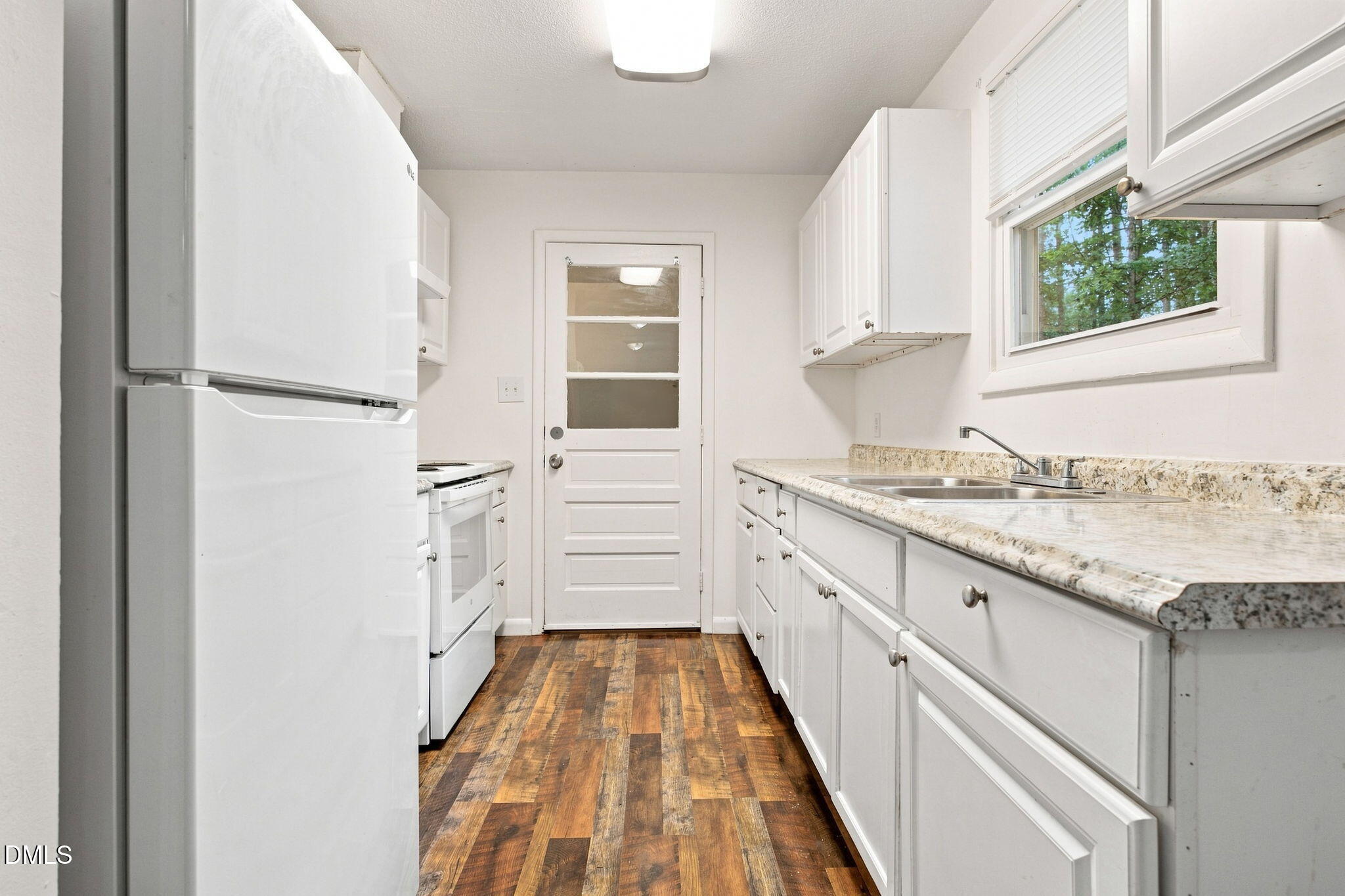 1904 Tee Dee Street Property Photo 5