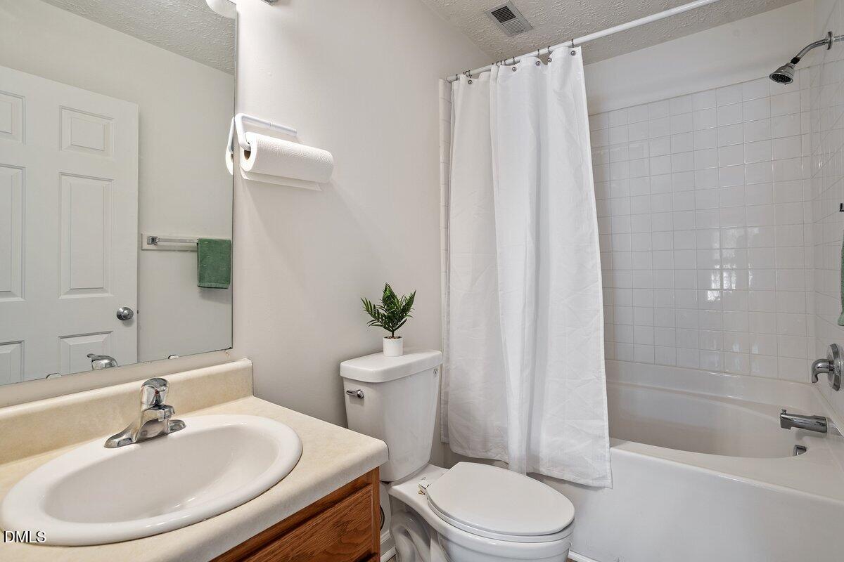 13 Intrepid Court Property Photo 10