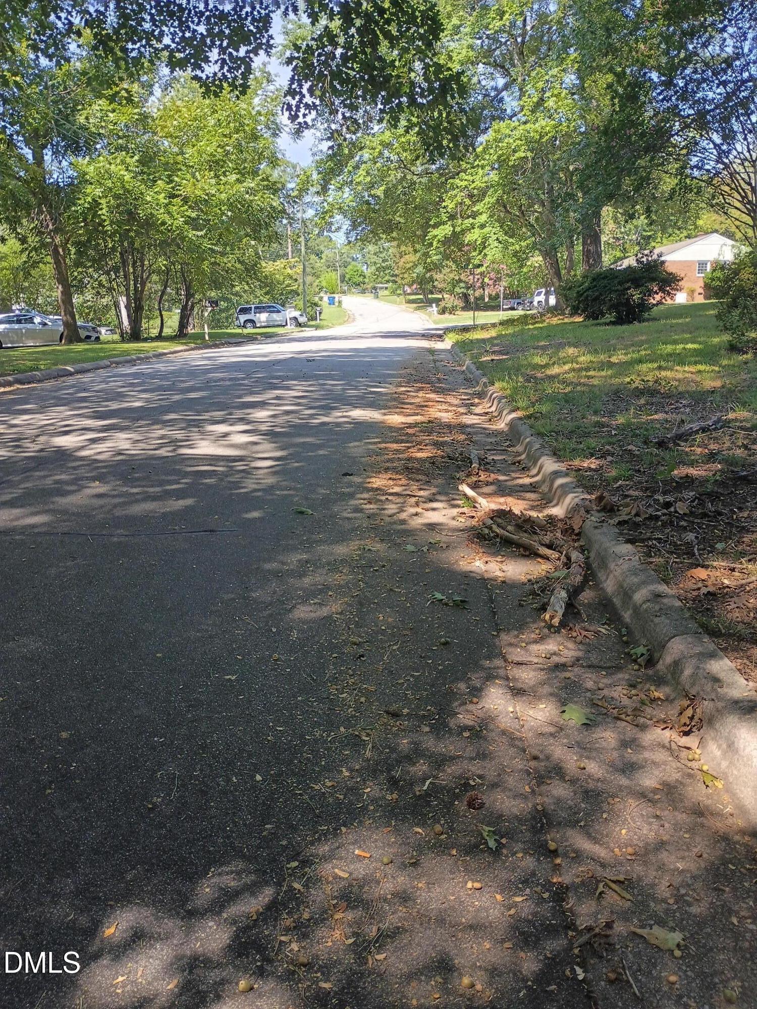 2905 Friar Tuck Road Property Photo 4