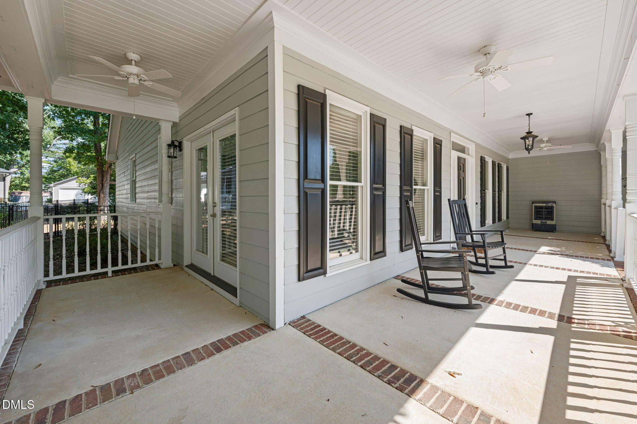 1427 Moosecreek Drive Property Photo 4