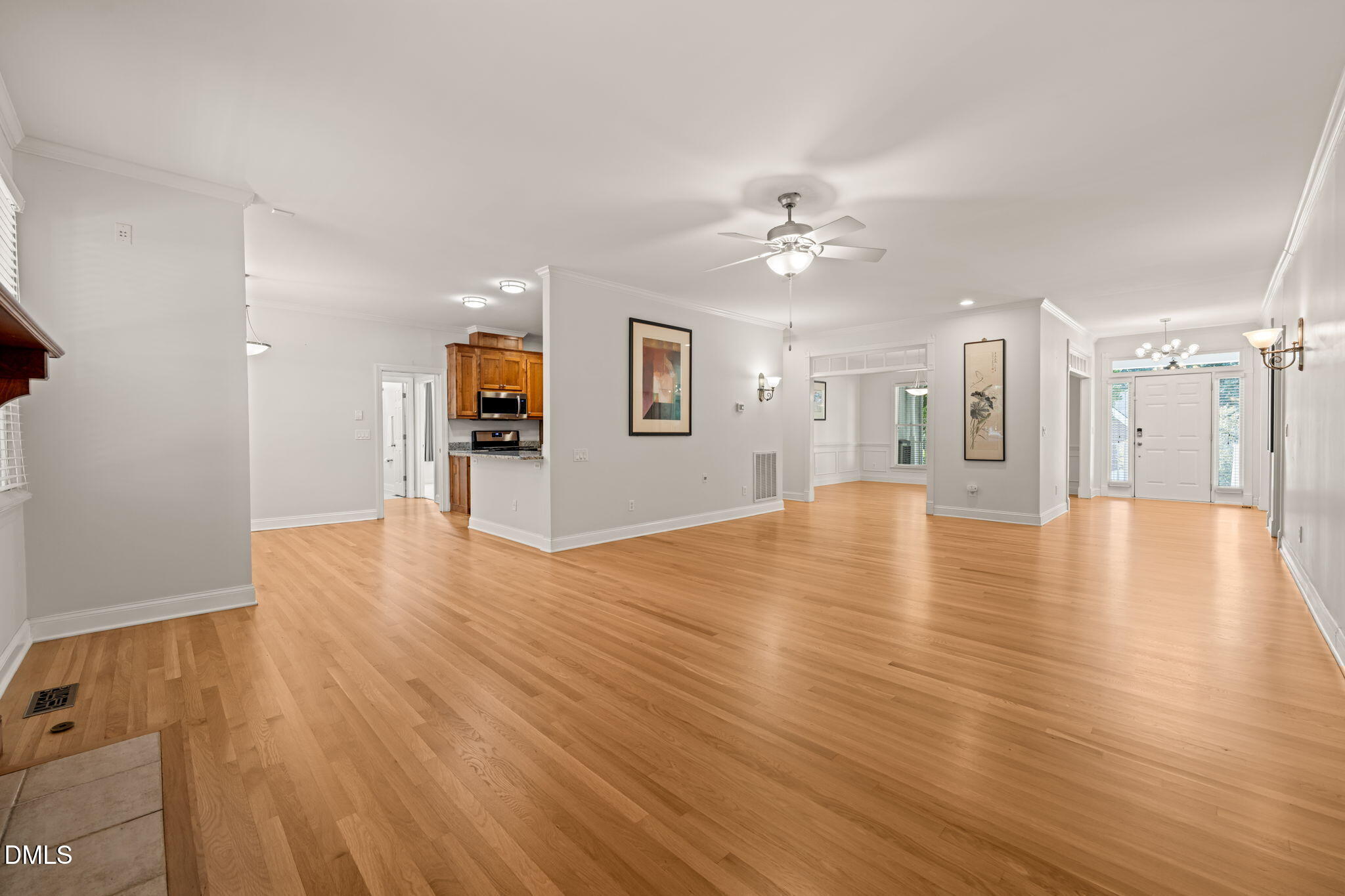 1427 Moosecreek Drive Property Photo 8
