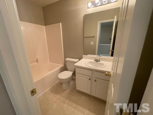 804 Walnut Woods Drive Property Photo 14
