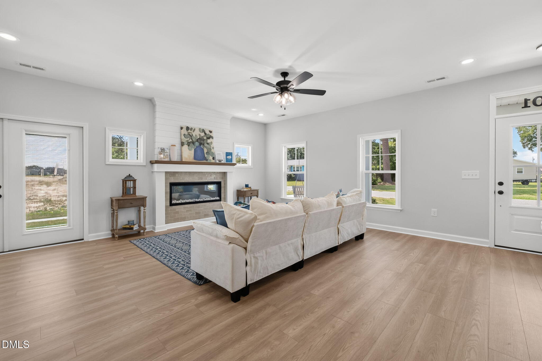 101 Pearce Street Property Photo 8