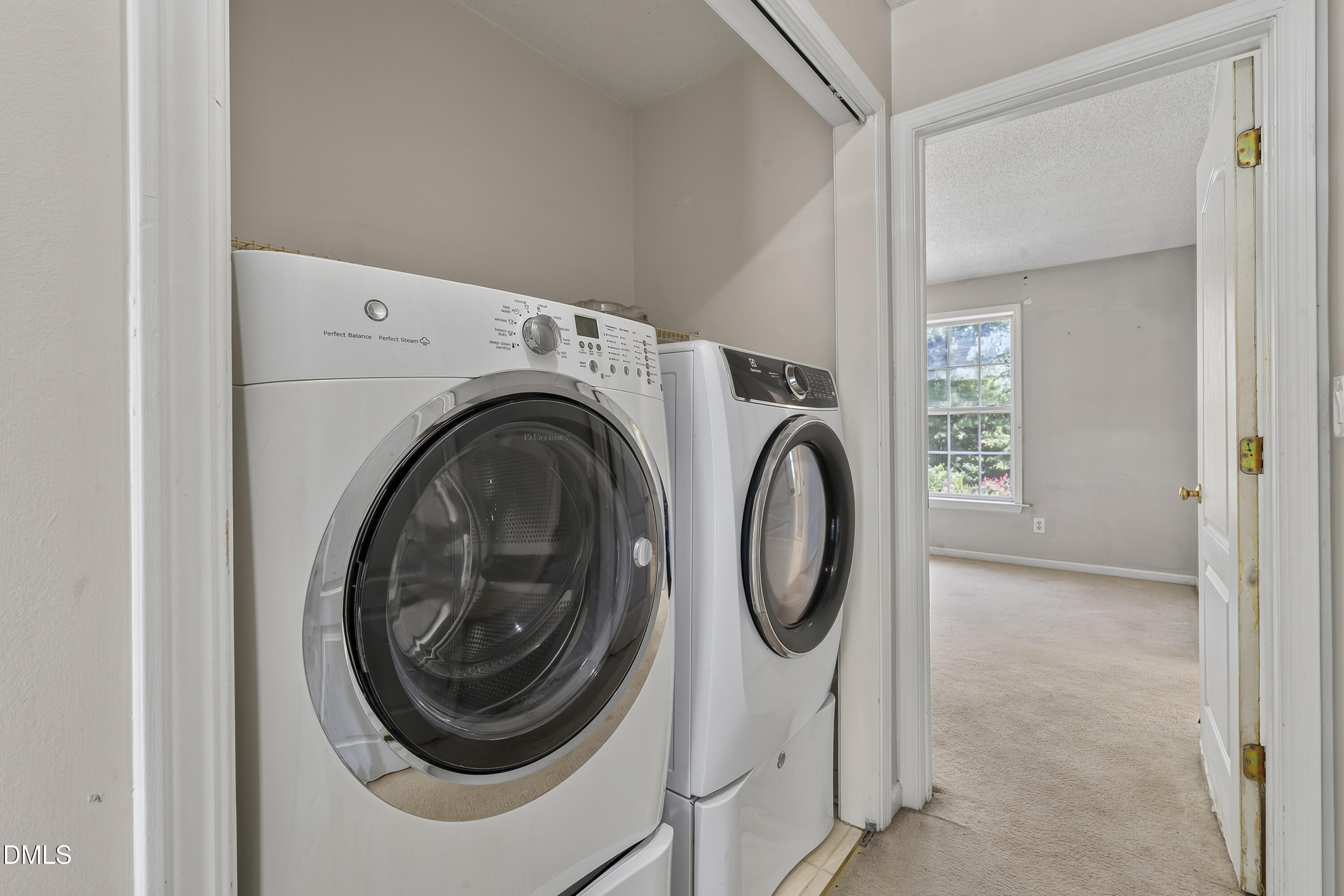 2404 Colony Woods Drive Property Photo 10