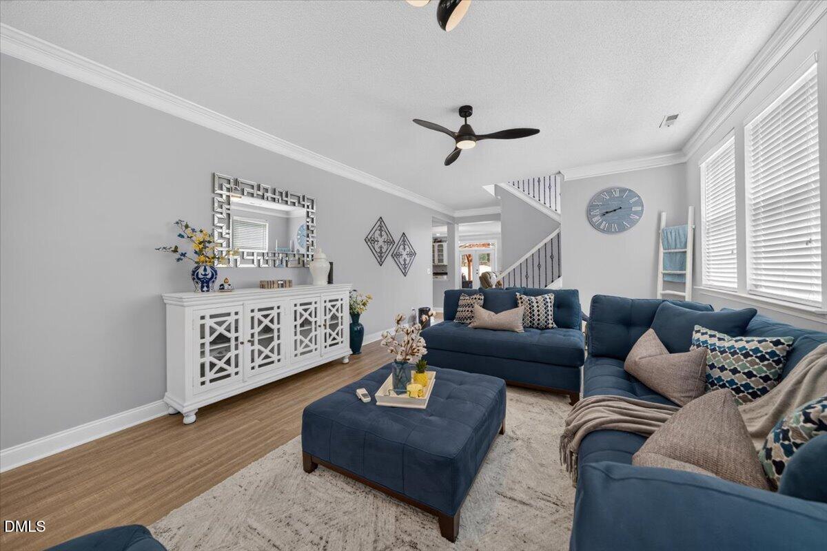 2945 Glade Aster Court Property Photo 8