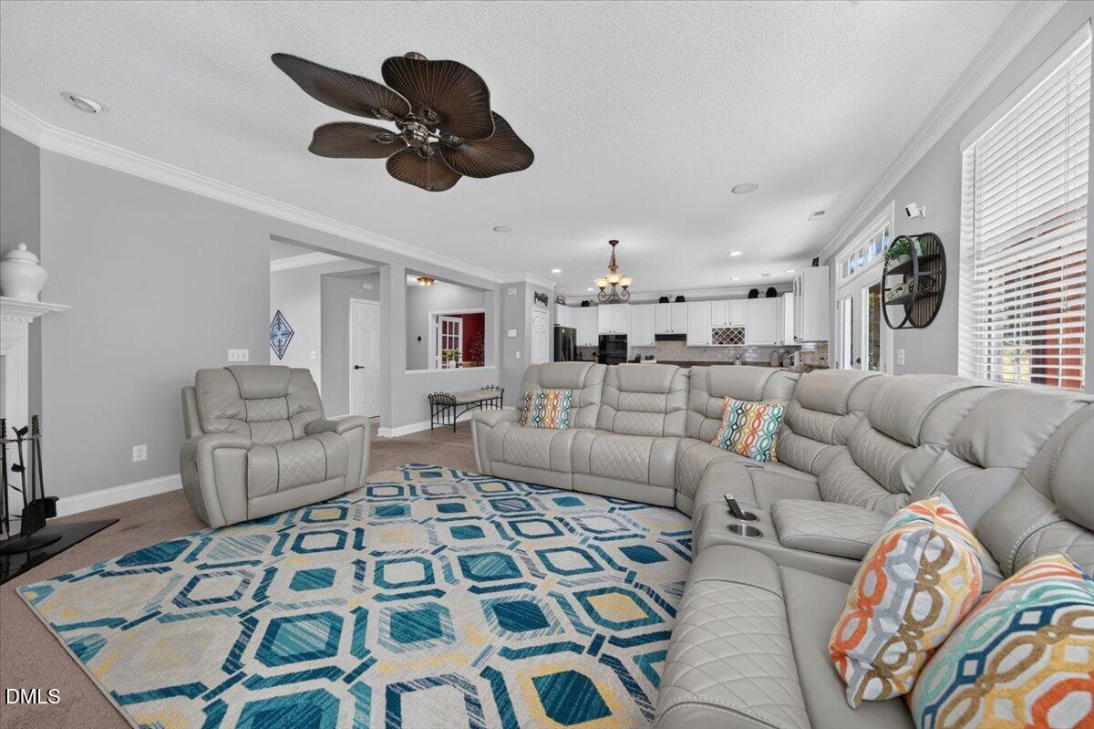 2945 Glade Aster Court Property Photo 13