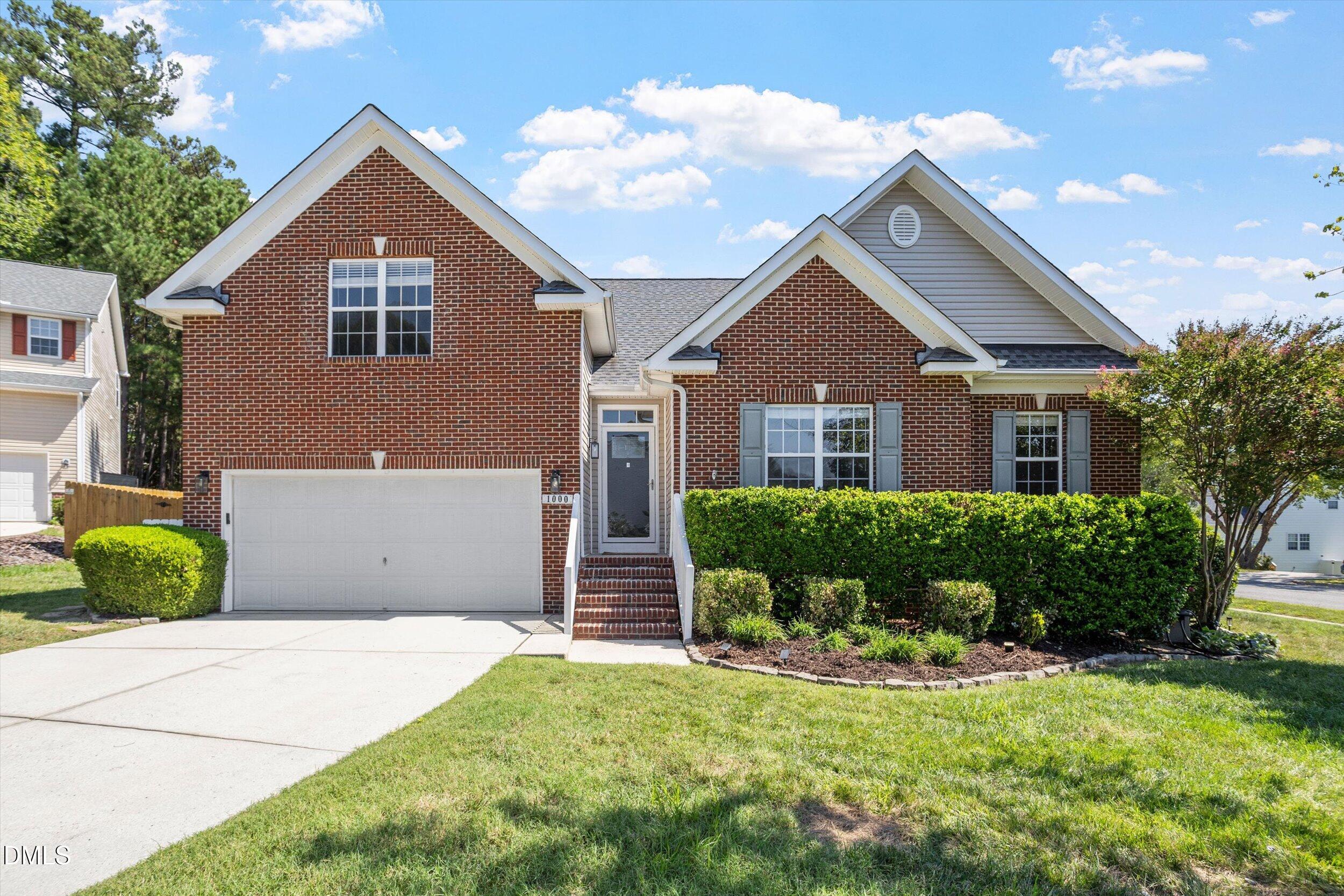 1000 Pepper Bush Court Property Photo 1