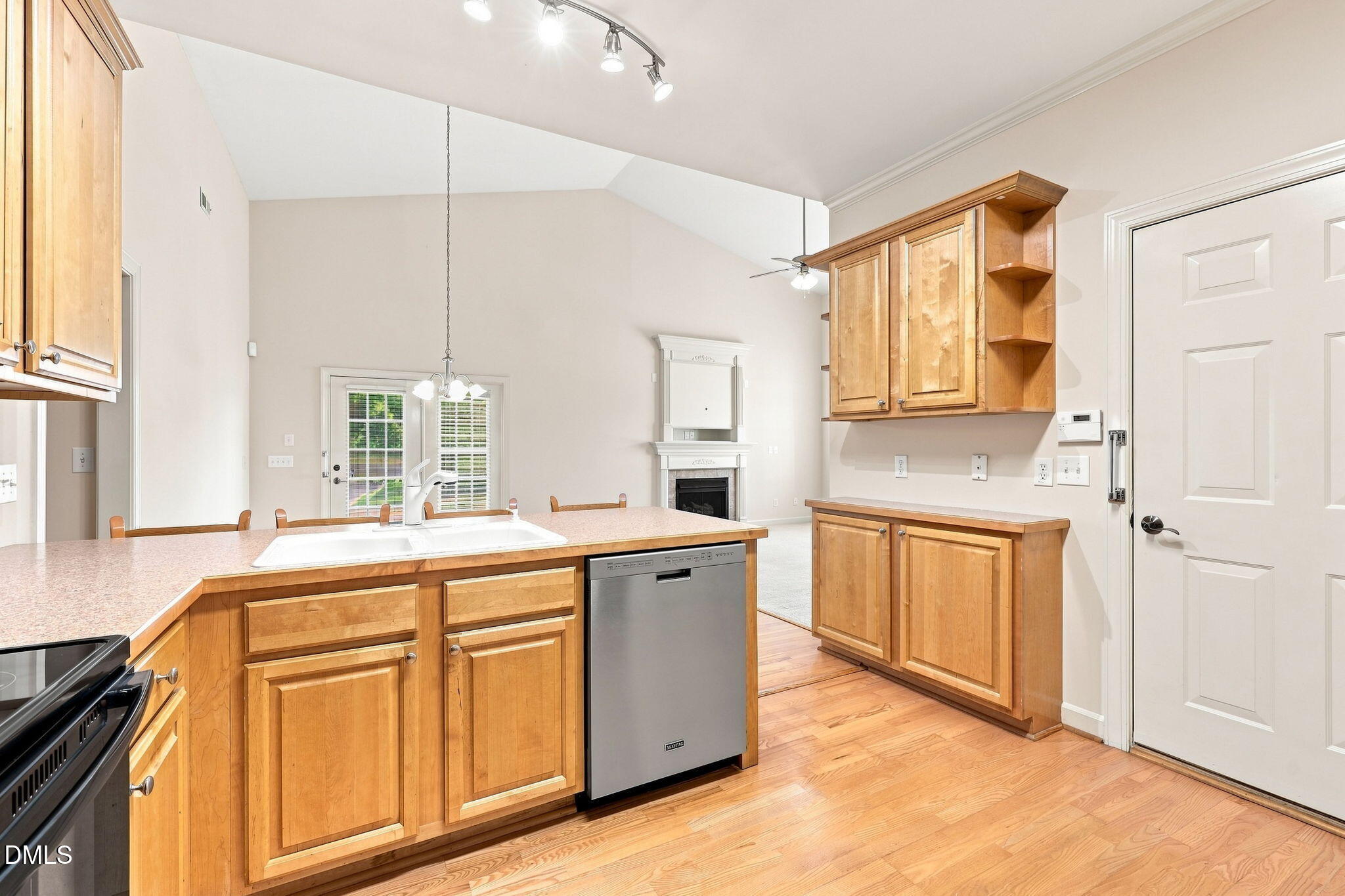 36 Old Trestle Court Property Photo 13