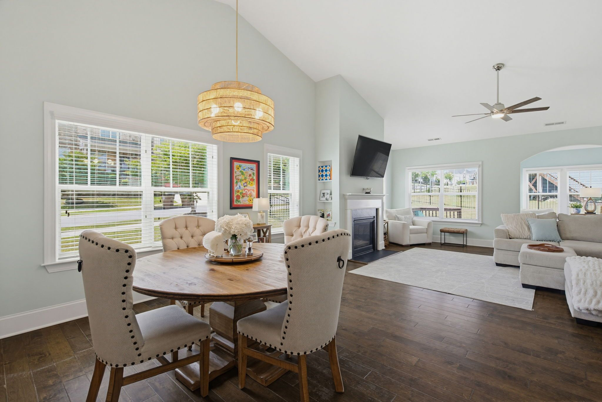 1813 Knights Crest Way Way Property Photo 2