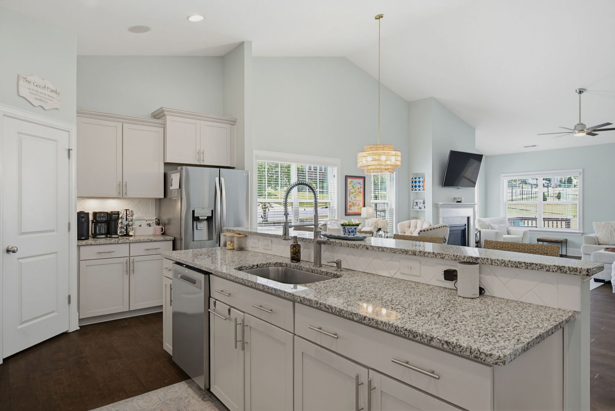 1813 Knights Crest Way Way Property Photo 9