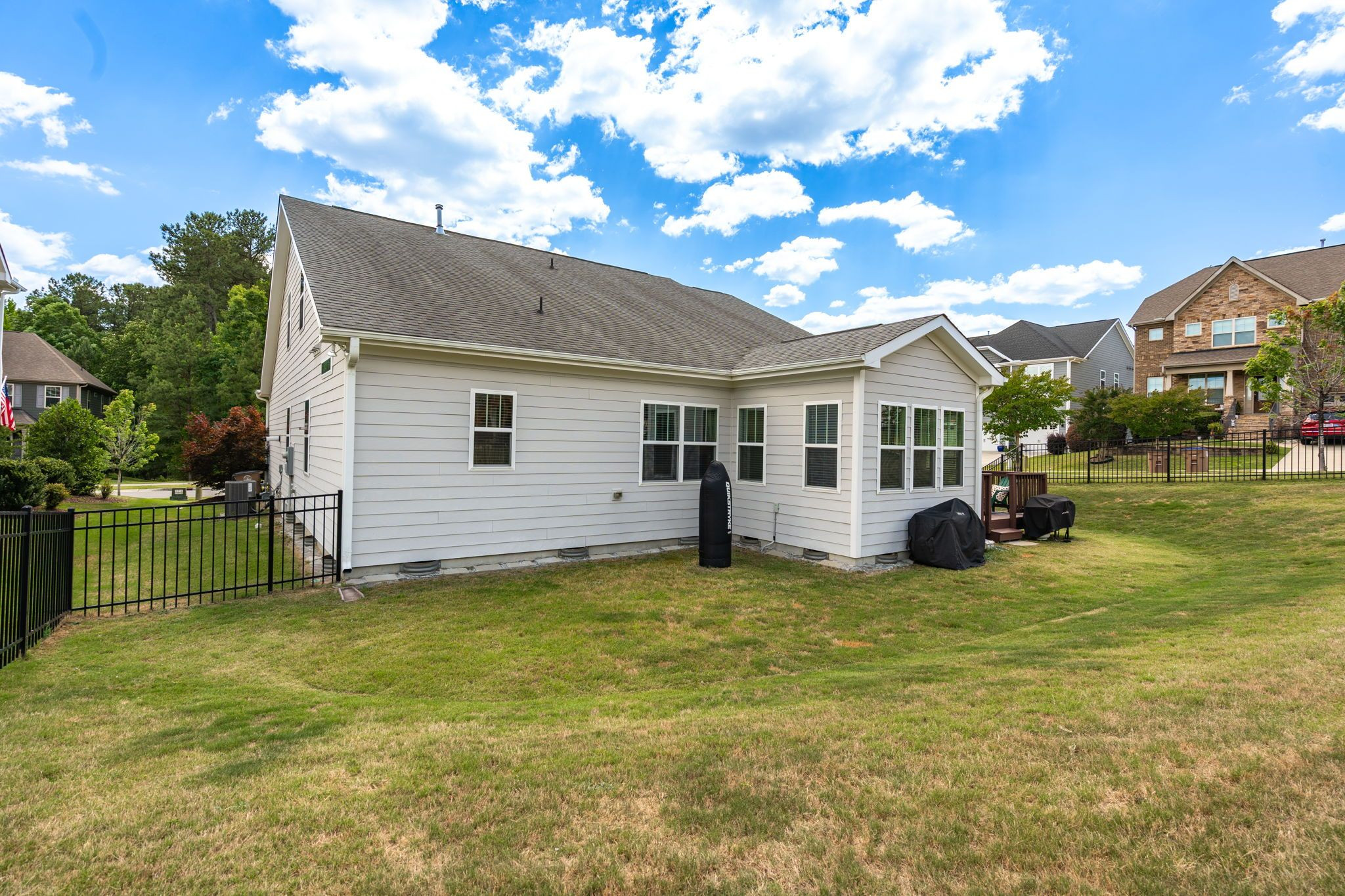 1813 Knights Crest Way Way Property Photo 20