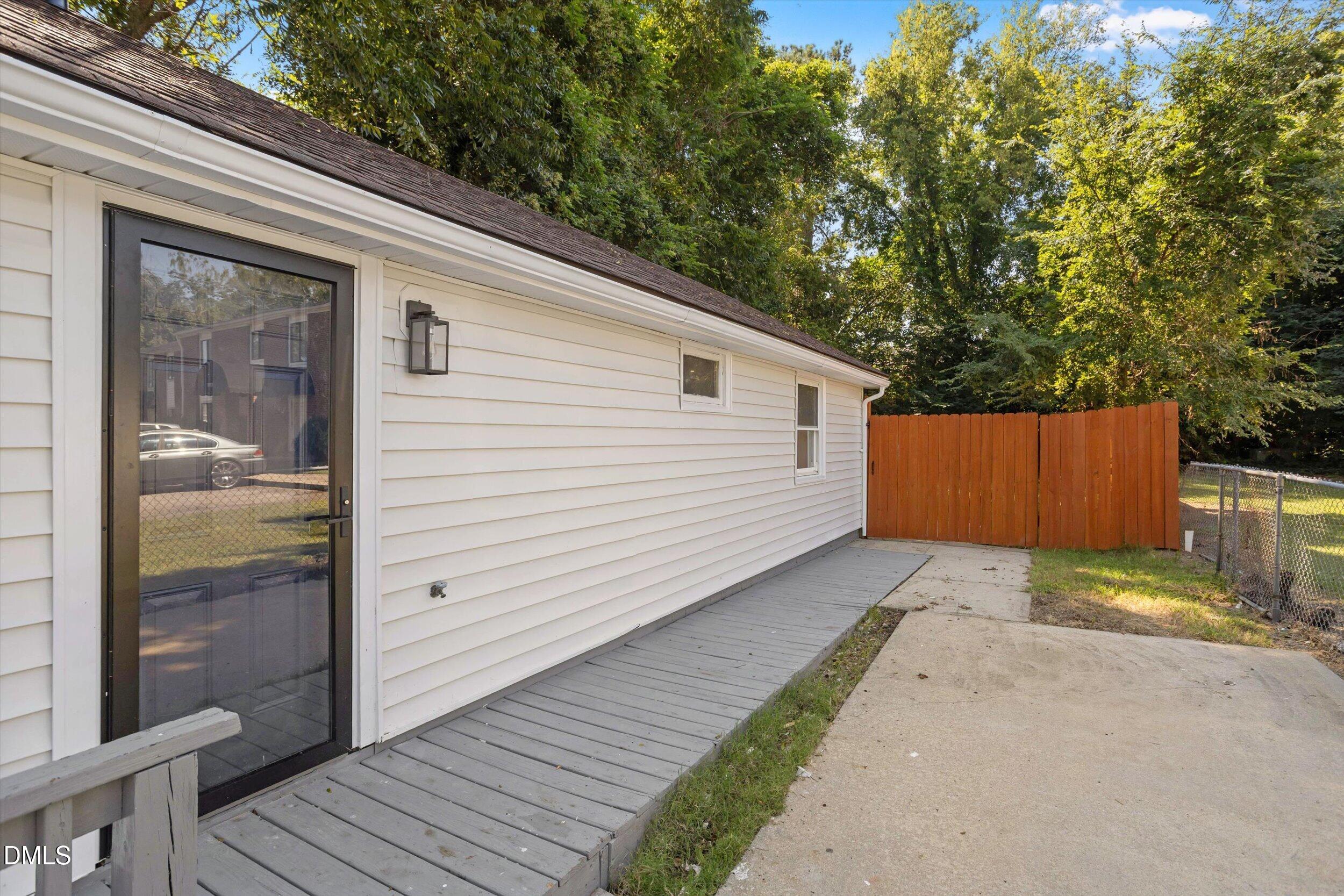 1320 Oakwood Avenue Property Photo 26