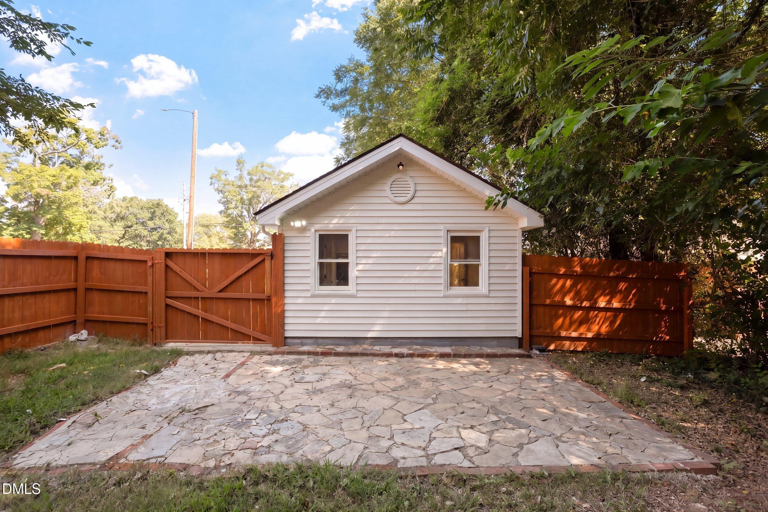 1320 Oakwood Avenue Property Photo 29