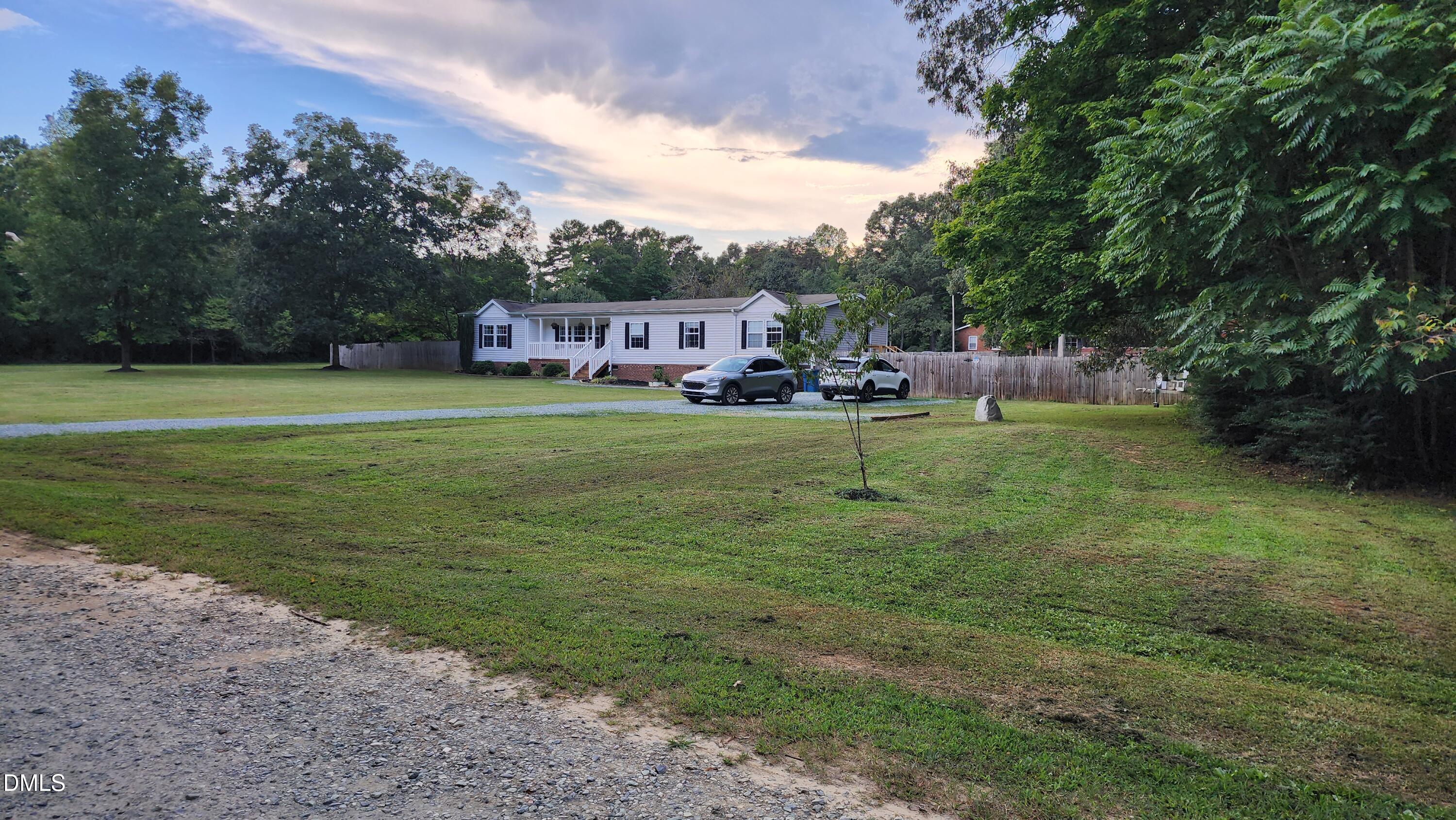3888 Meriwether Lane Property Photo 7