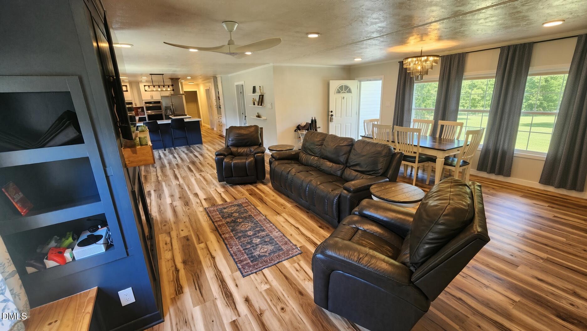 3888 Meriwether Lane Property Photo 10