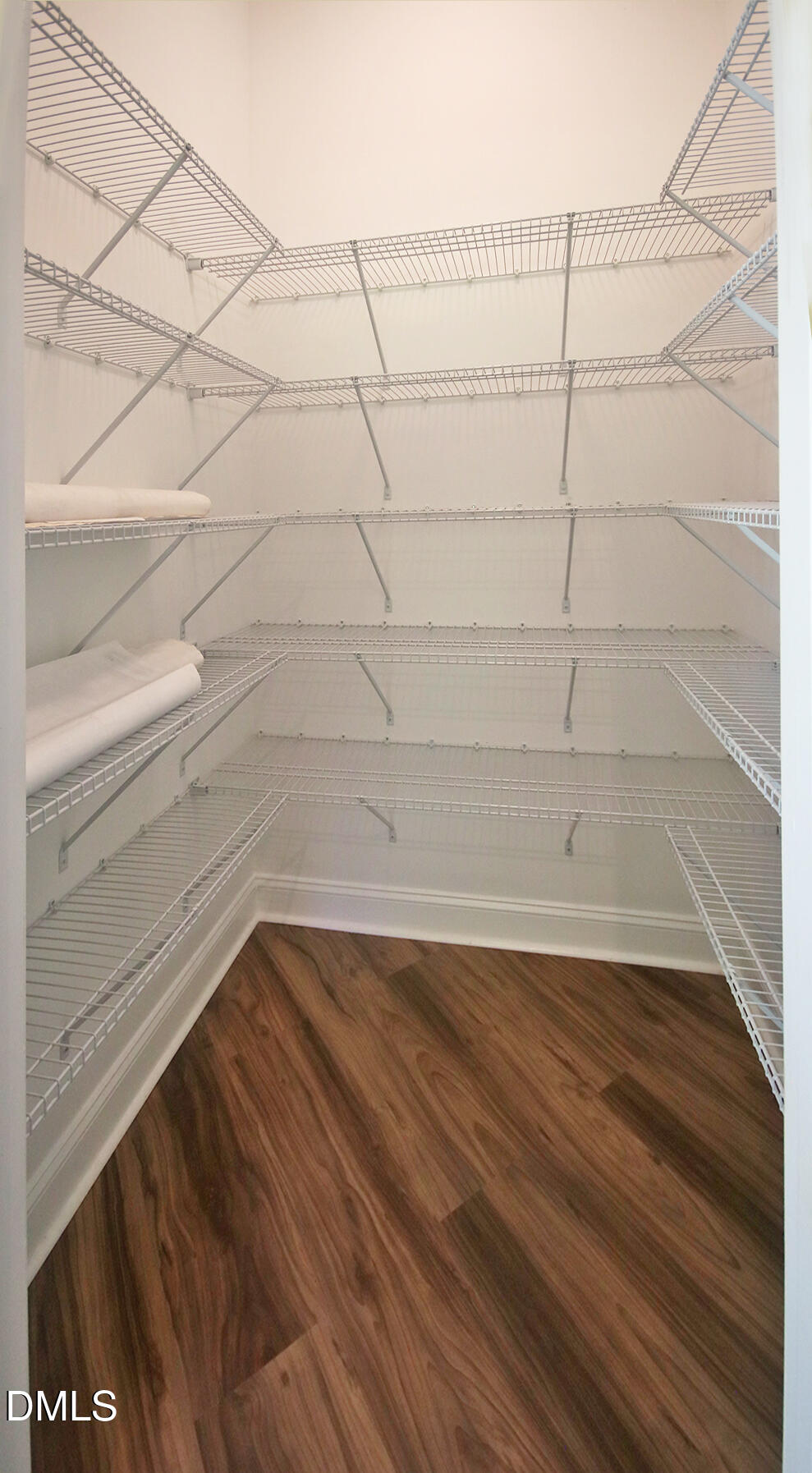 132 N State Street Property Photo 9