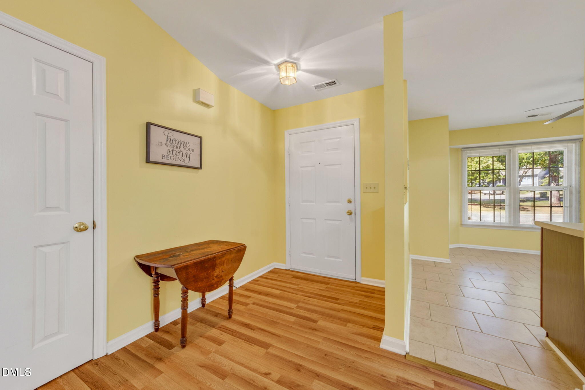 132 Lake Hollow Circle Property Photo 9