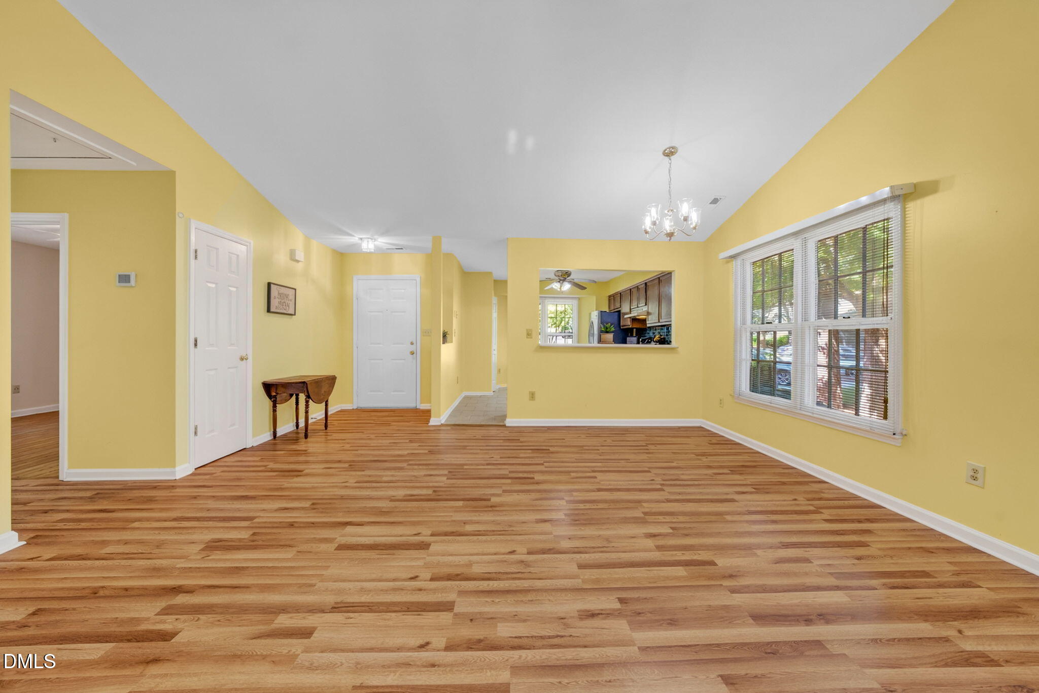 132 Lake Hollow Circle Property Photo 10