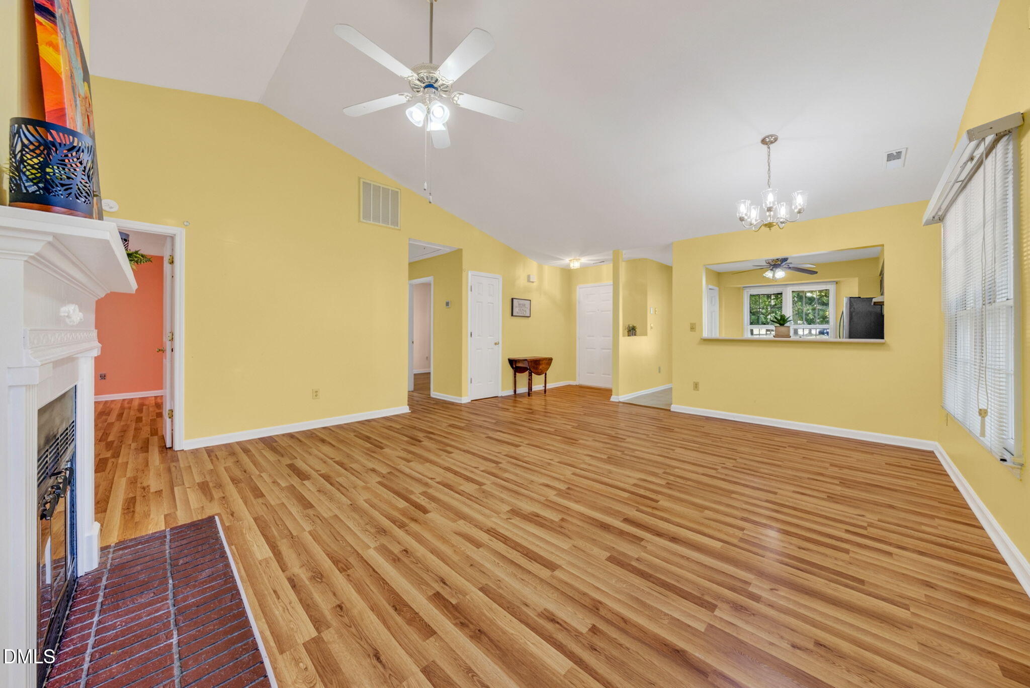 132 Lake Hollow Circle Property Photo 12