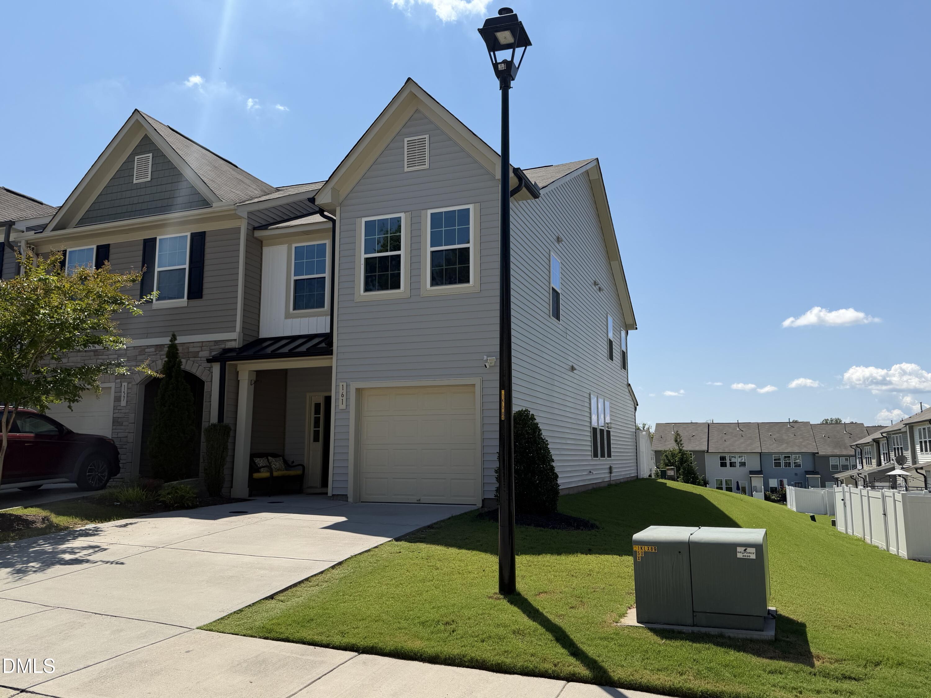 161 E Porthaven Way Property Photo 2