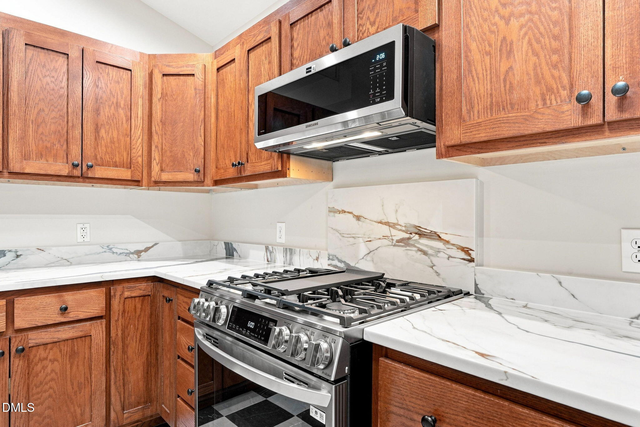 620 Cutler Street Property Photo 60