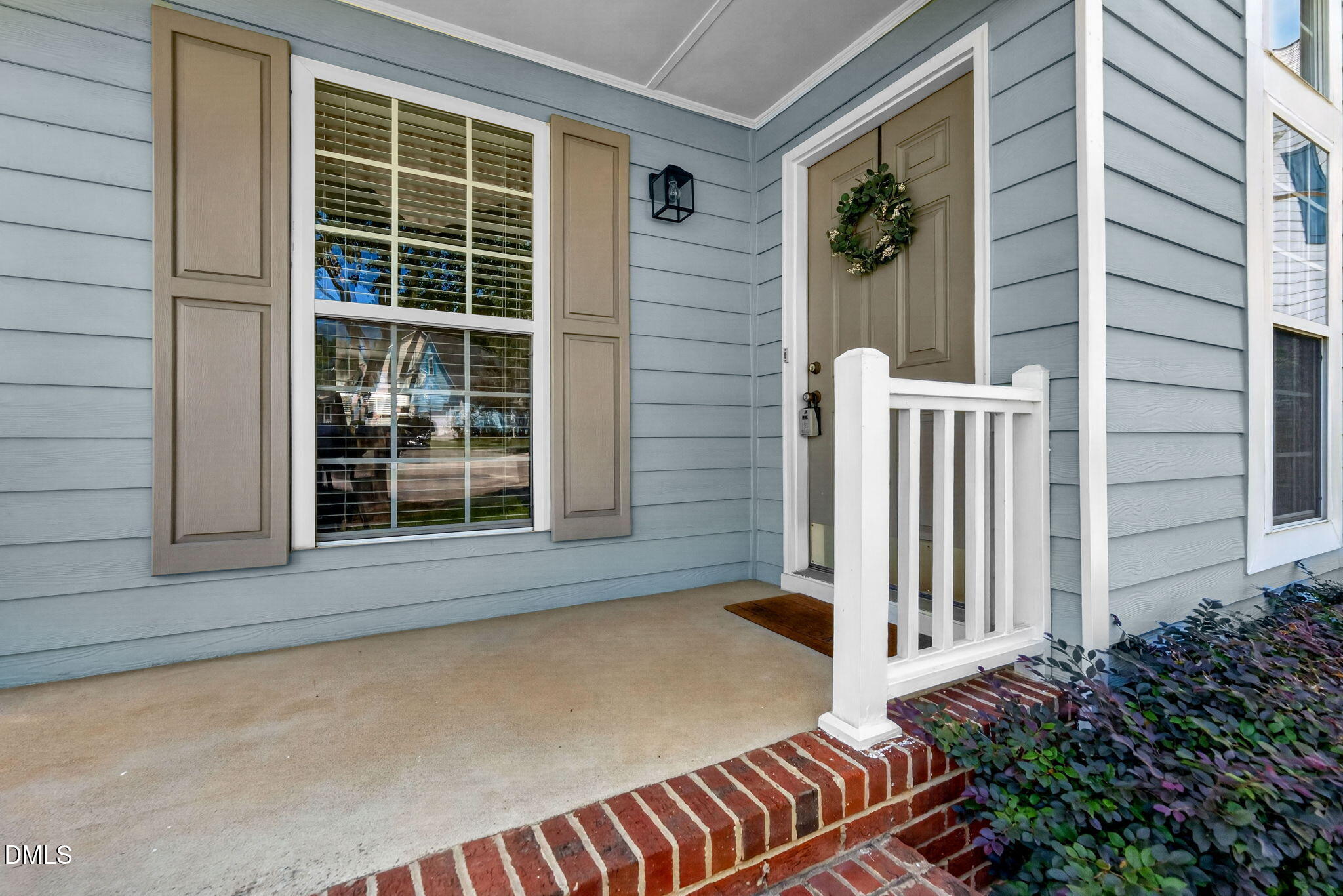 341 Stone Hedge Court Property Photo 3