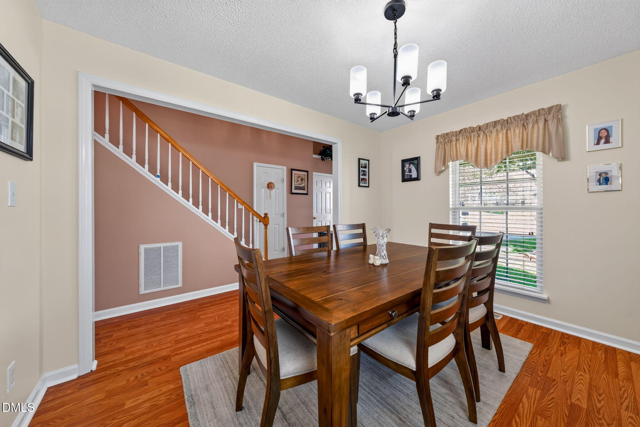 341 Stone Hedge Court Property Photo 7